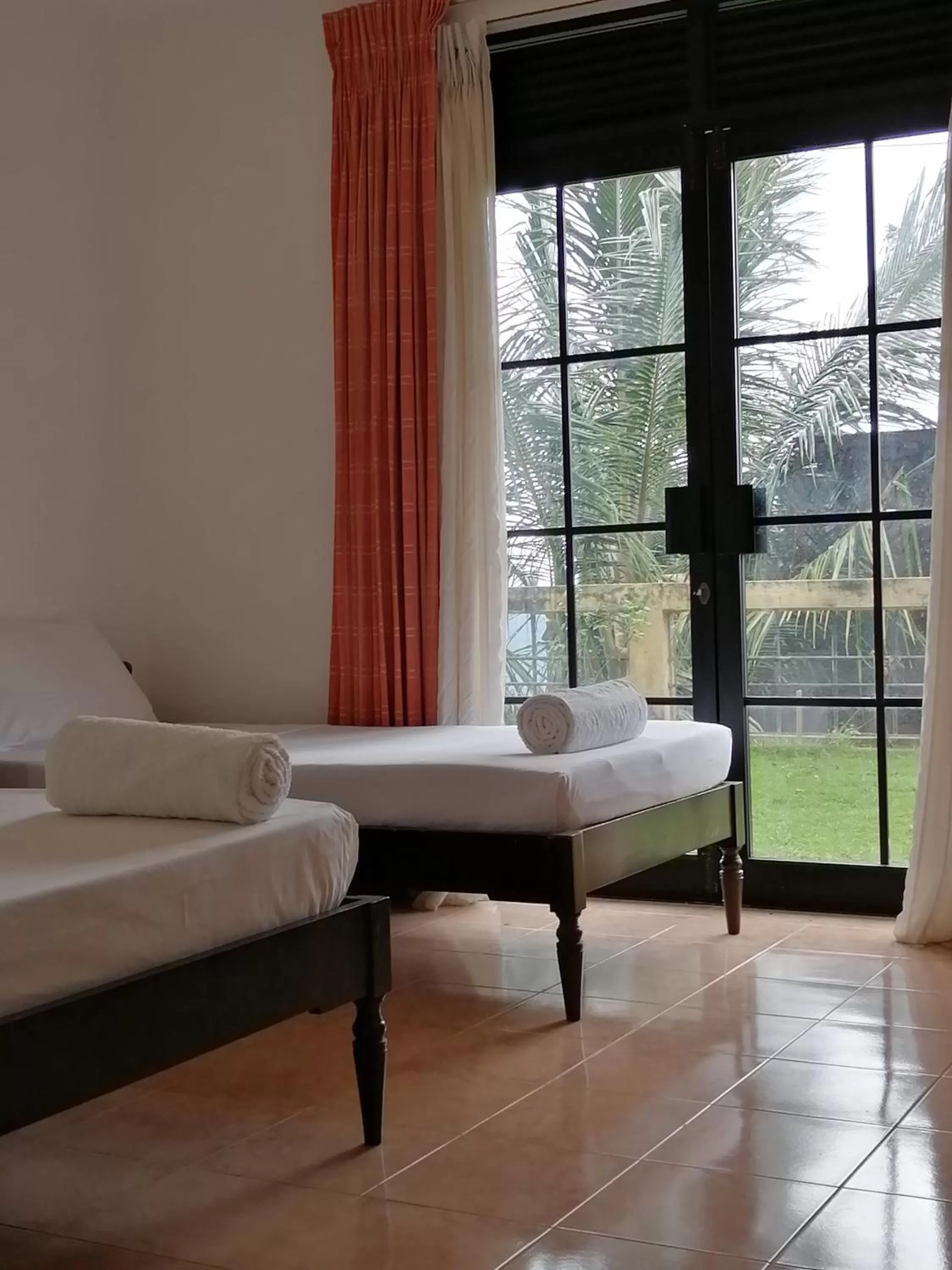 Bed in Kandy Unique Hotel