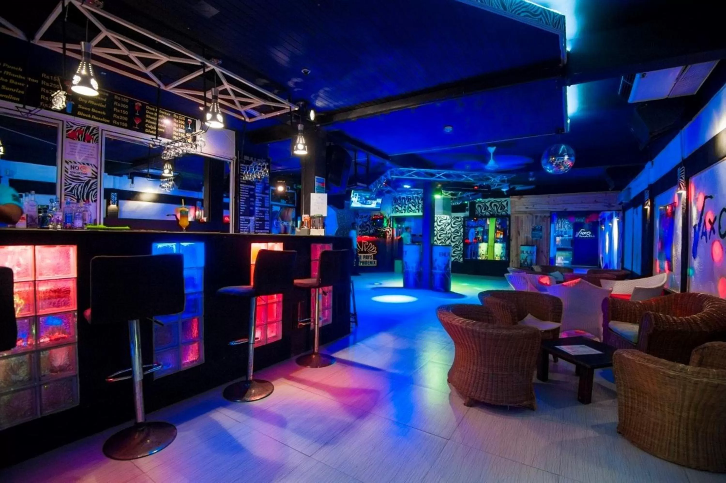 Lounge or bar in Manisa Hotel