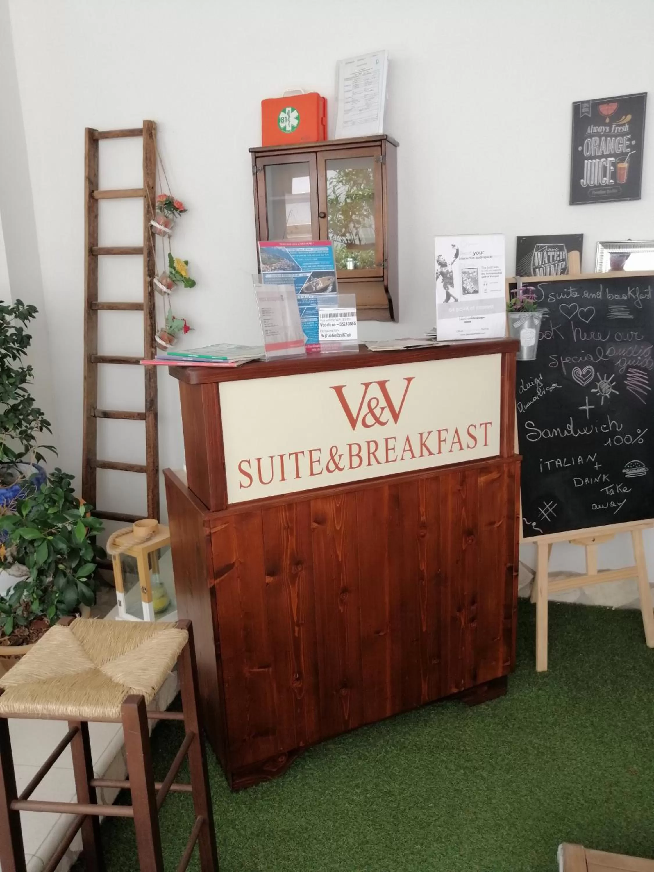 Lobby or reception in V&V Suite & Breakfast