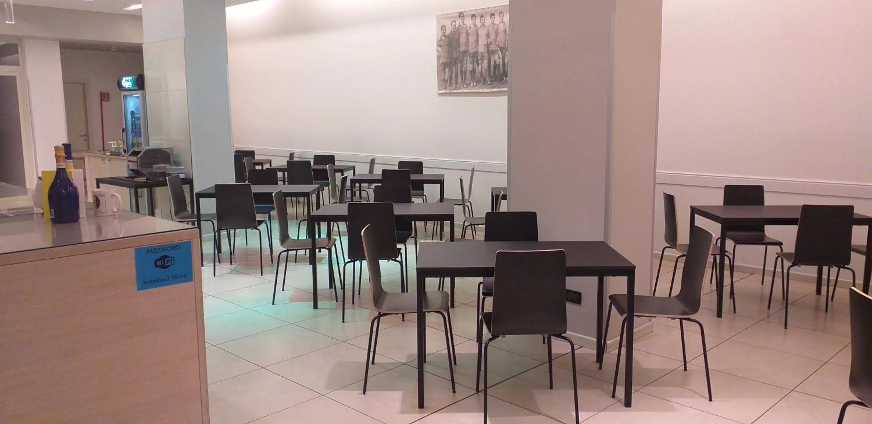 Restaurant/places to eat in Hotel Lux