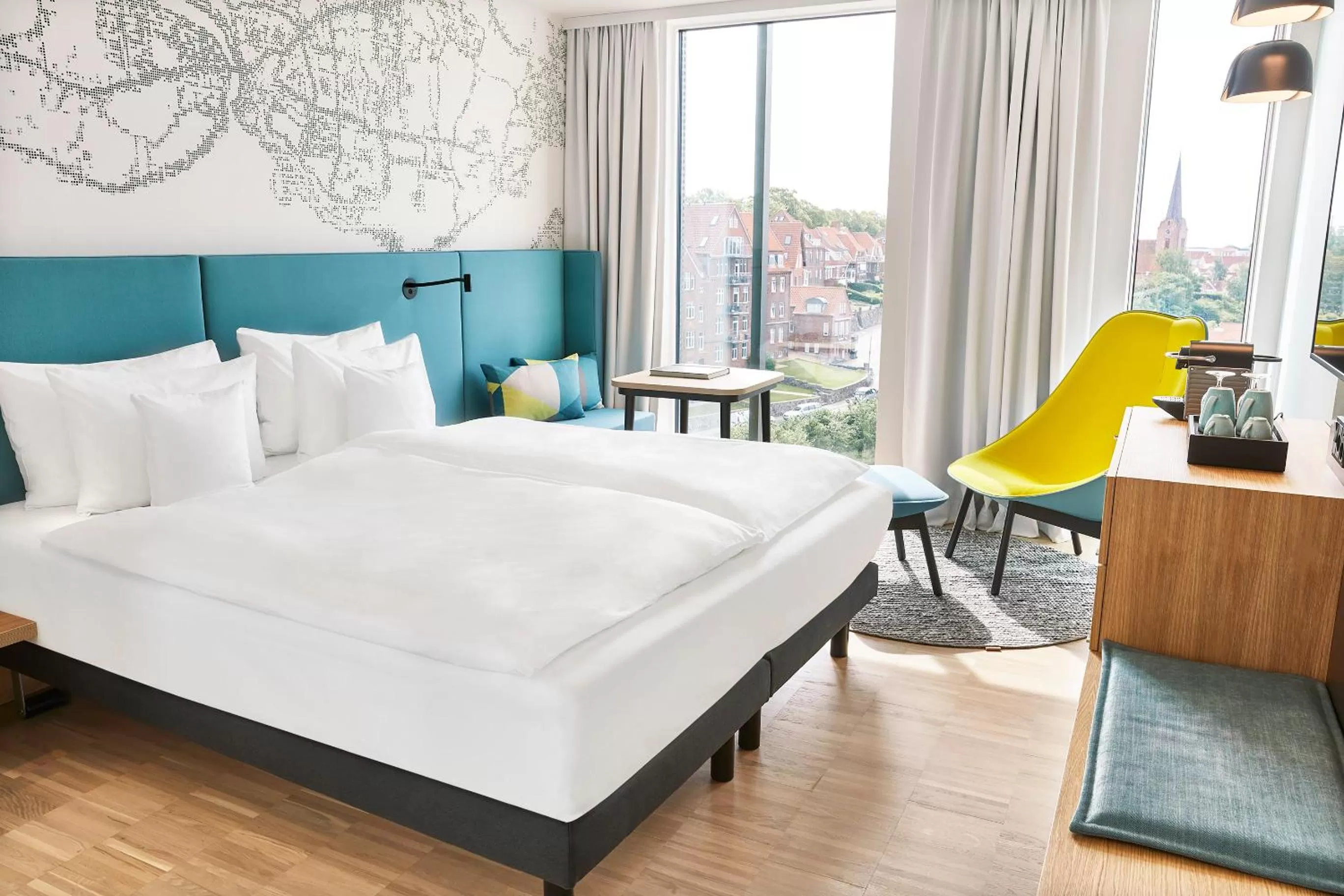 Coffee/tea facilities, Bed in Alsik Hotel & Spa