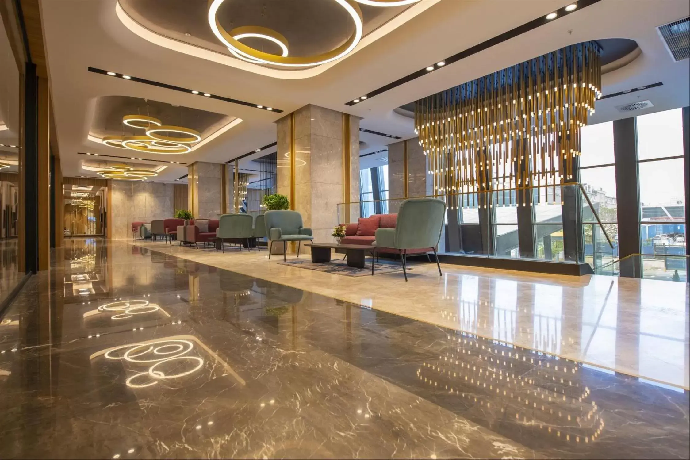 Restaurant/places to eat, Lobby/Reception in Crowne Plaza Ankara, an IHG Hotel