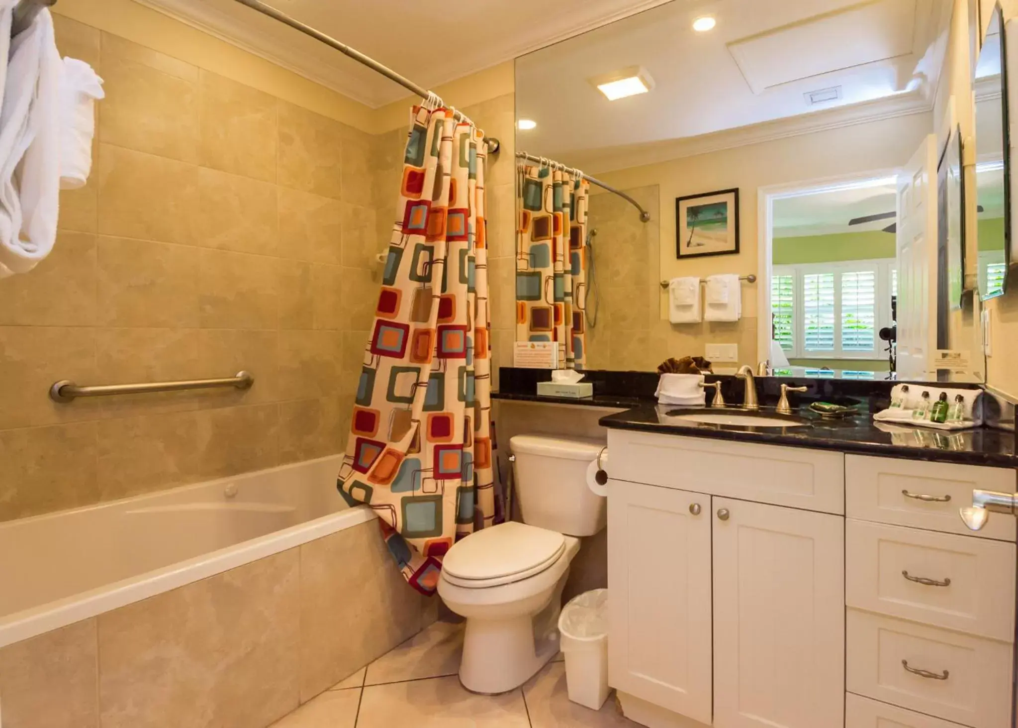 Bathroom in Tropical Beach Resorts - Sarasota