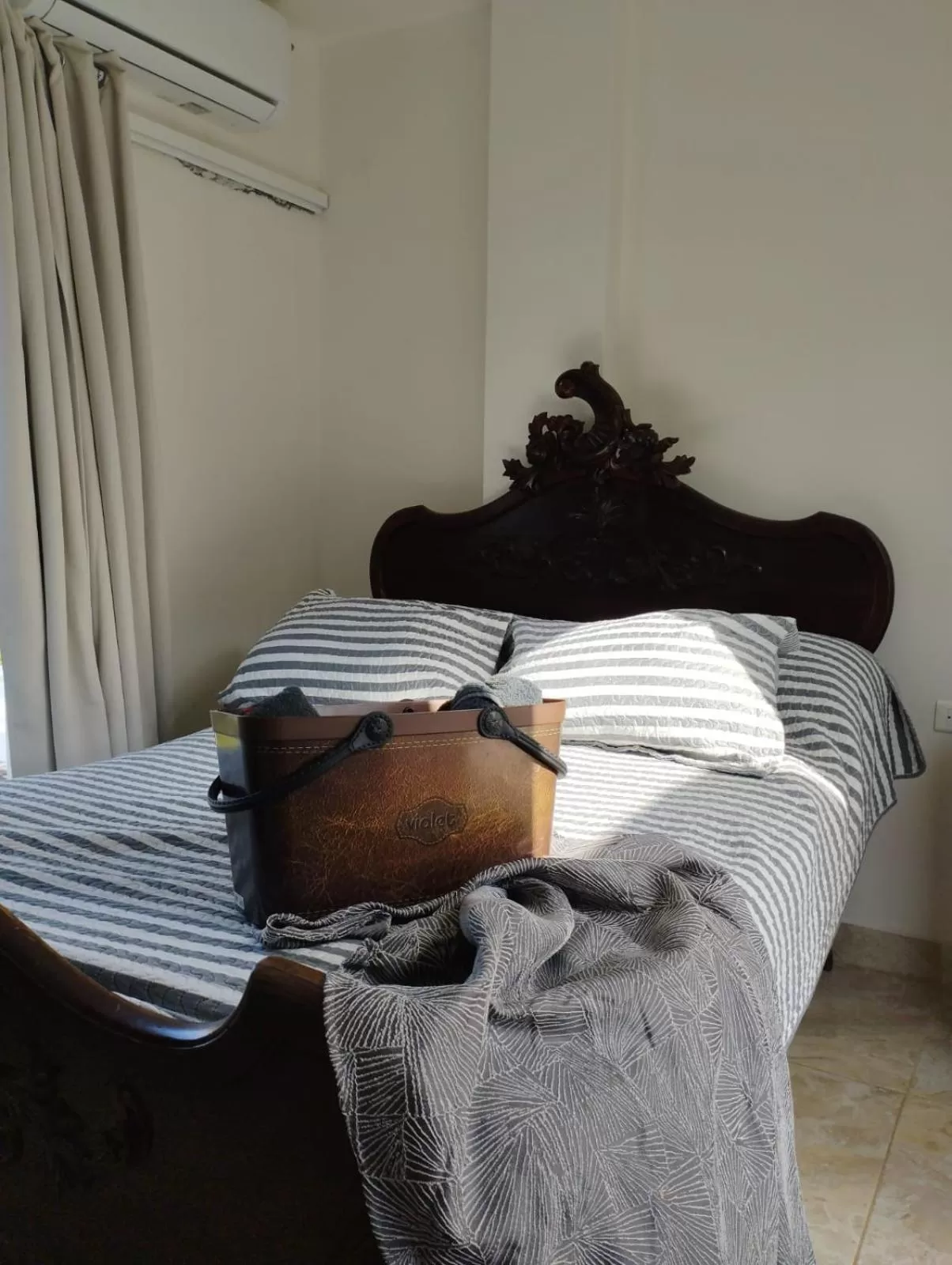 Photo of the whole room, Bed in Sunset Paradise