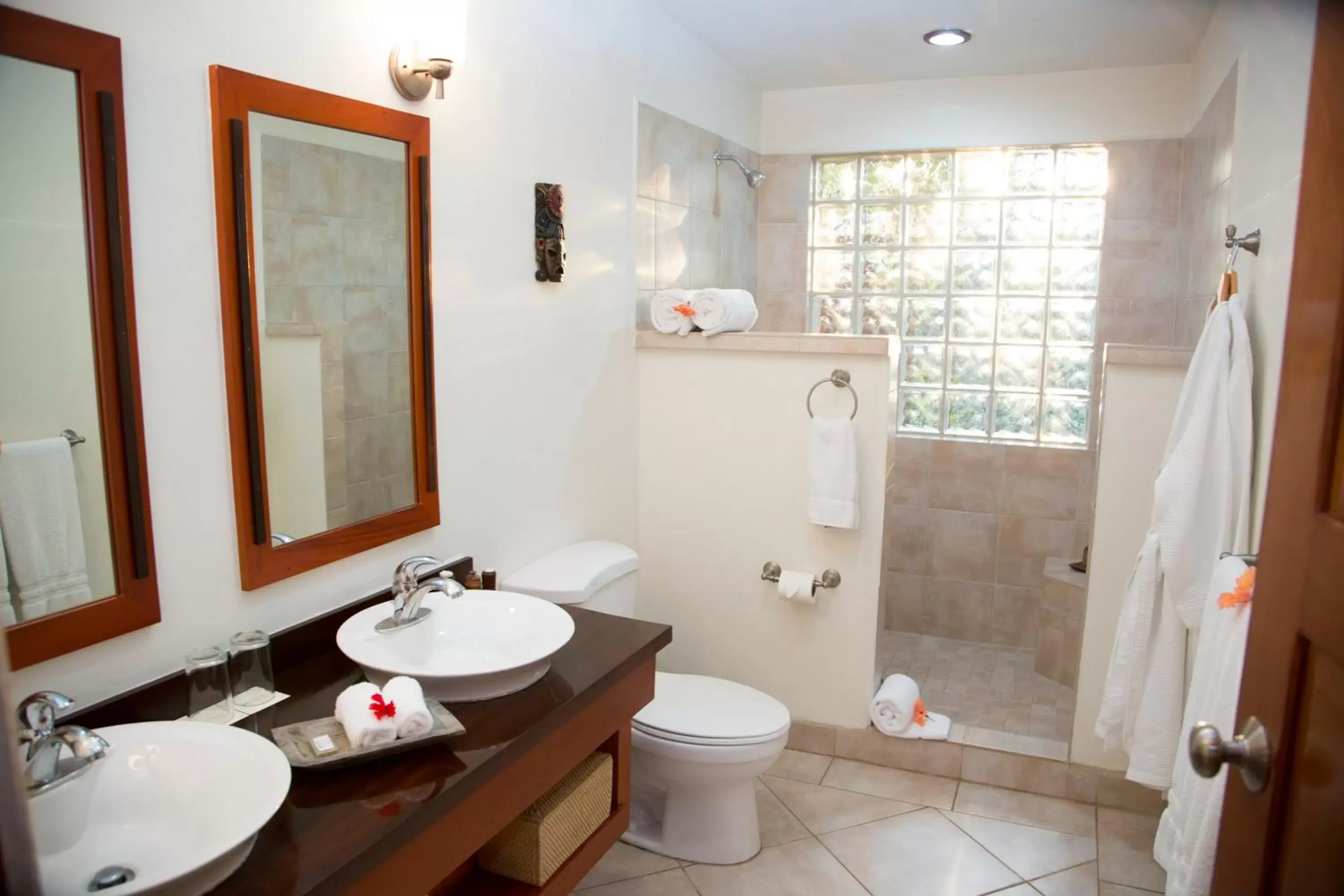 Bathroom in Ka'ana Resort & Spa