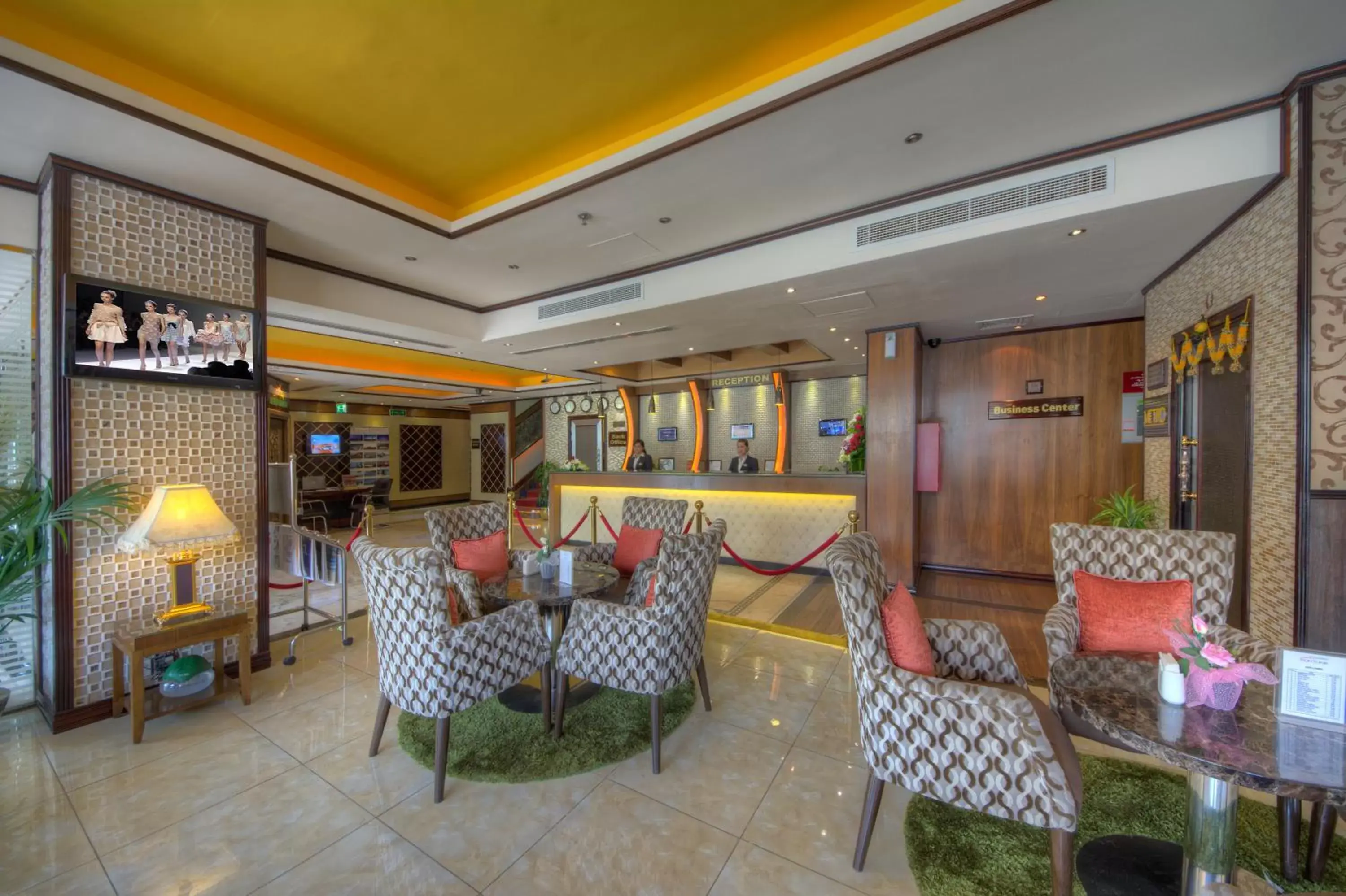 Restaurant/places to eat, Lobby/Reception in Fortune Pearl Hotel
