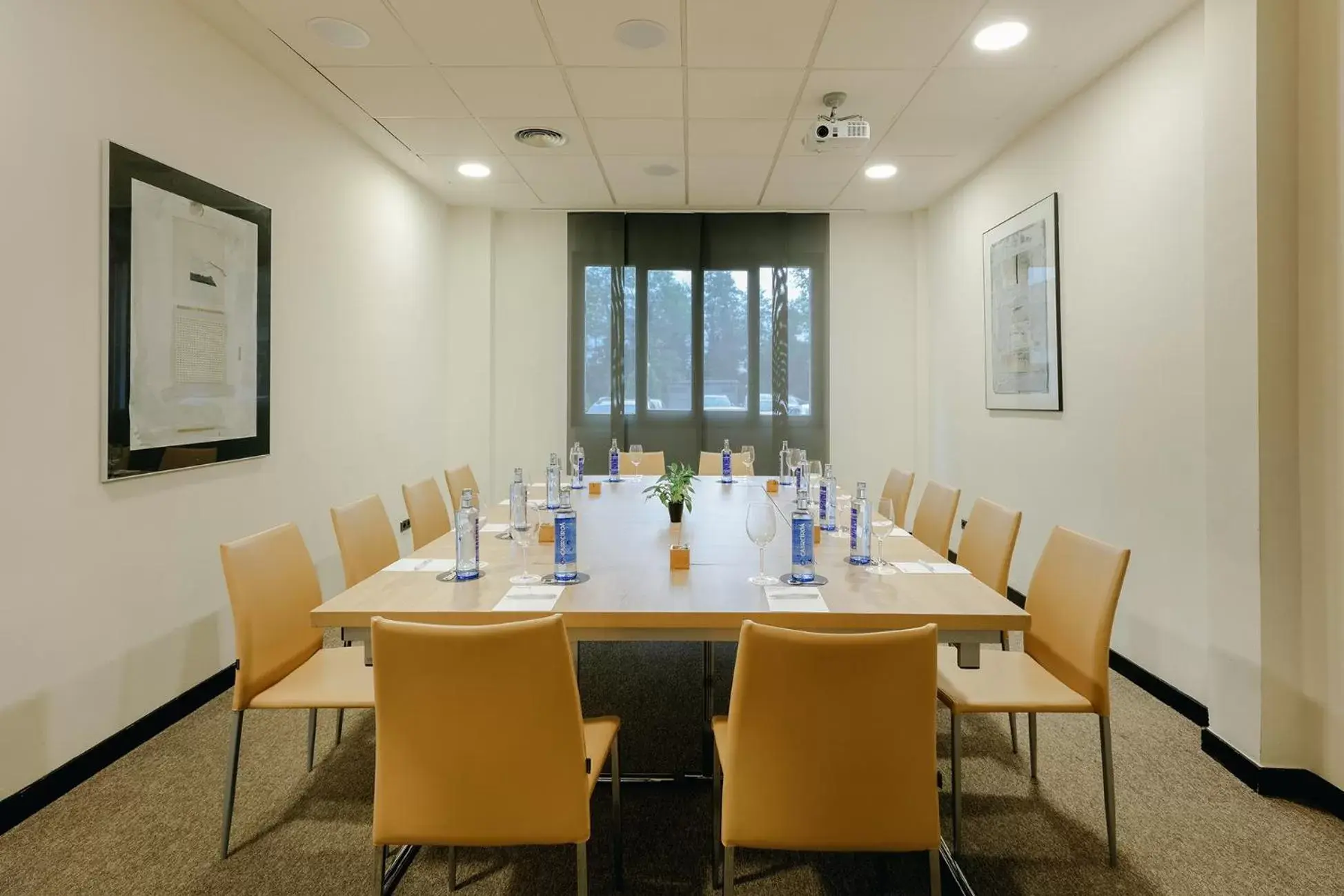 Meeting/conference room in Abba Euskalduna Hotel