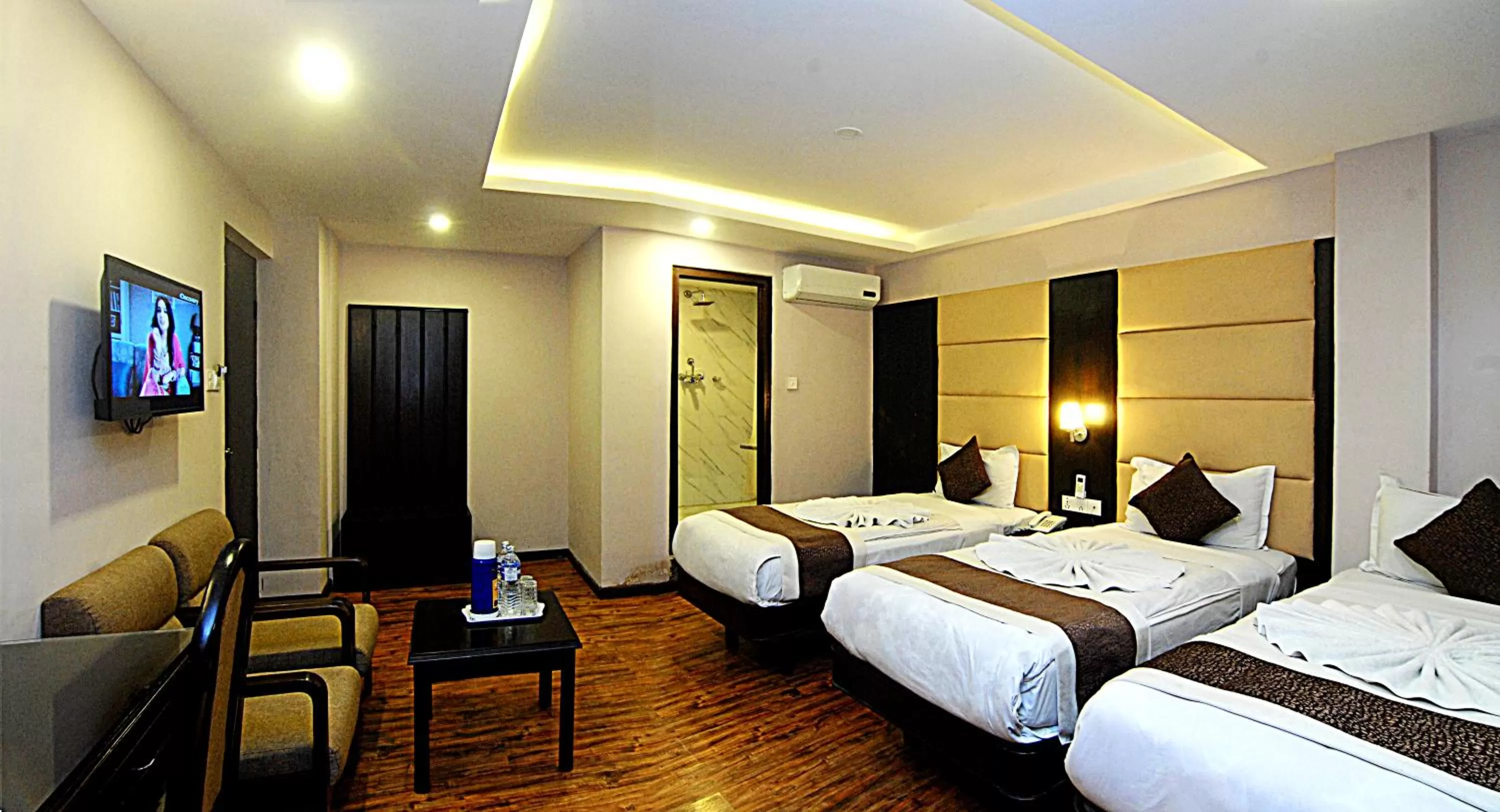 Bedroom, Bed in Kathmandu Grand Hotel