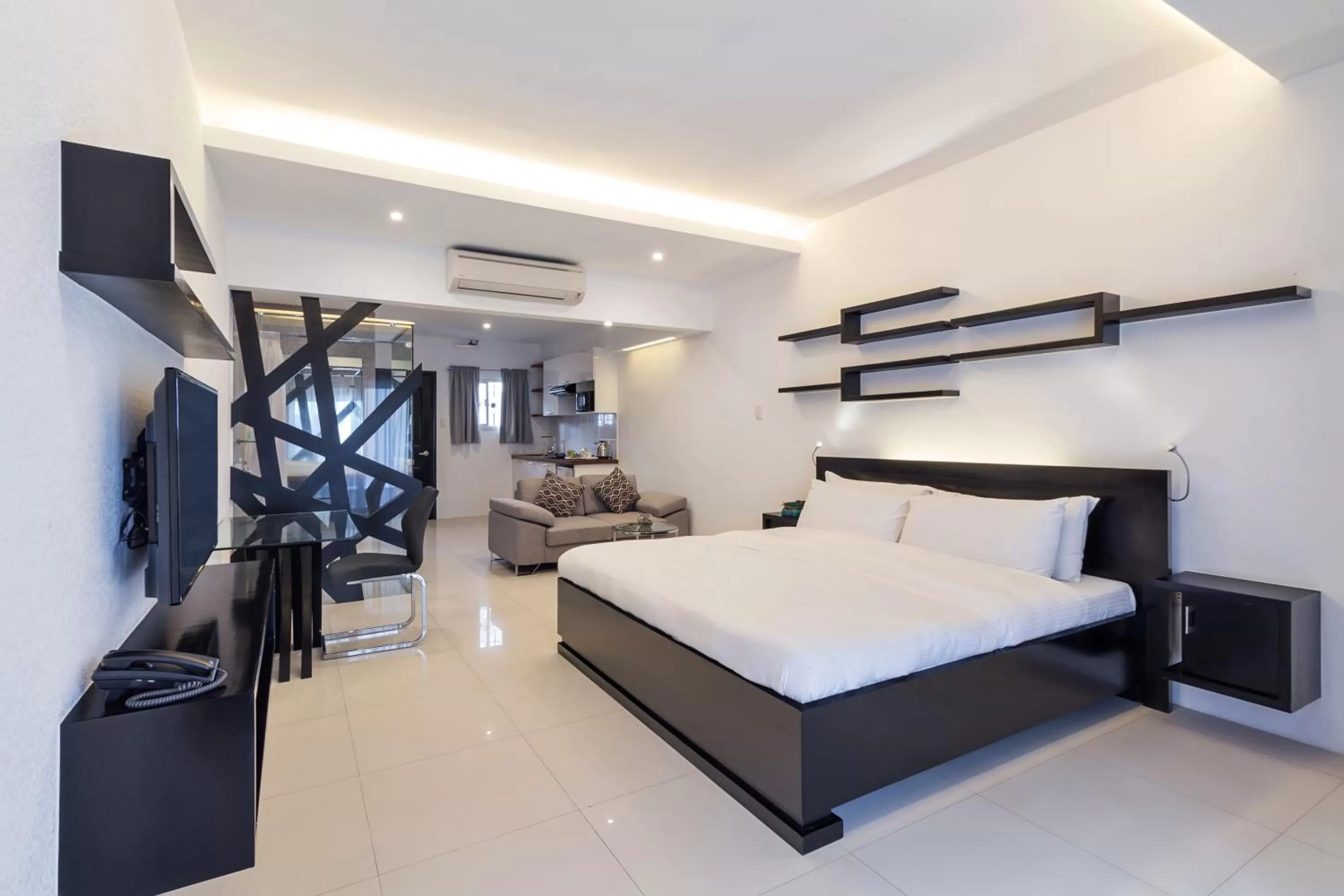 Photo of the whole room, Bed in Winds Boutique Hotel