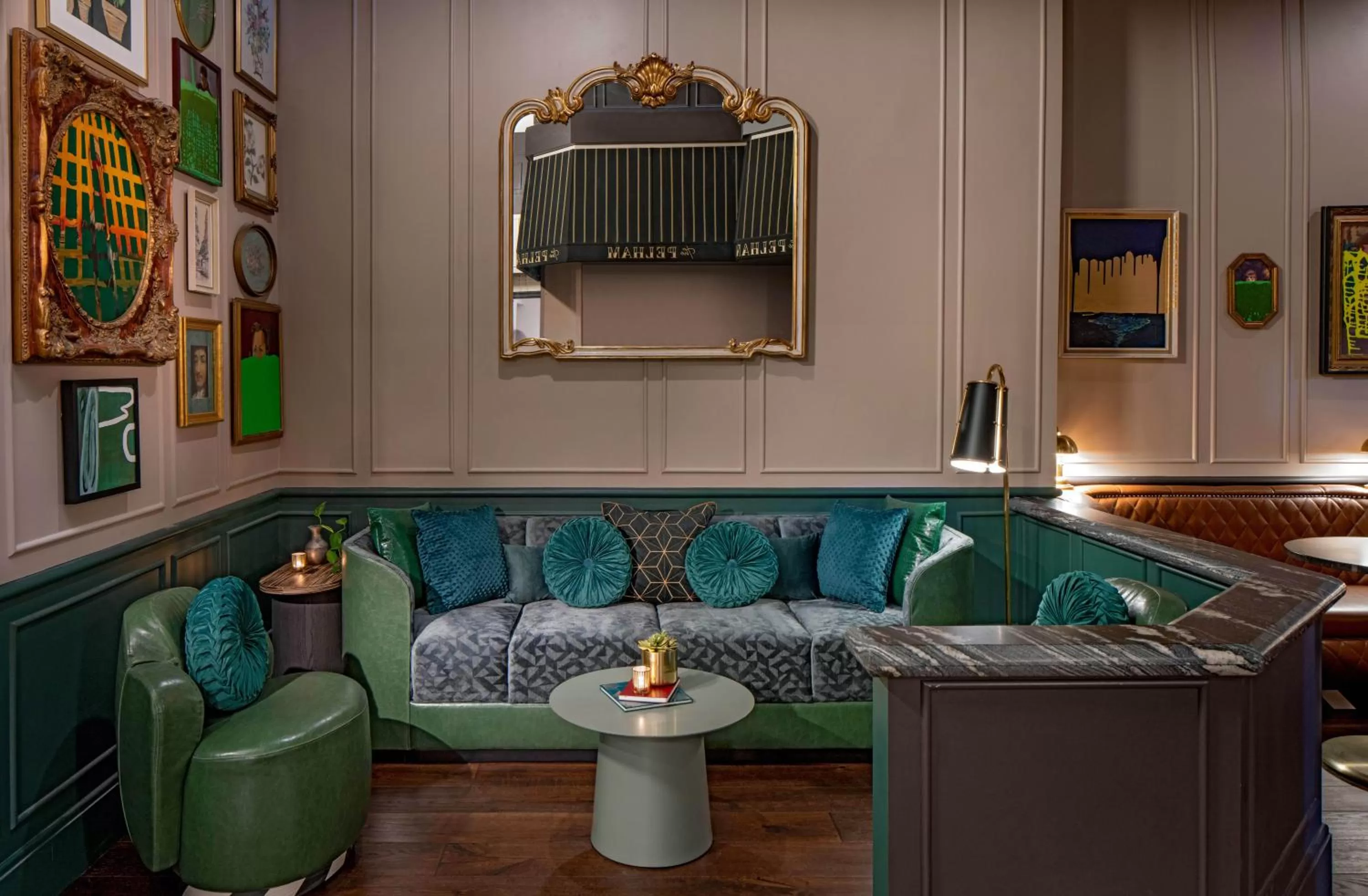 Lobby or reception in Pelham Hotel