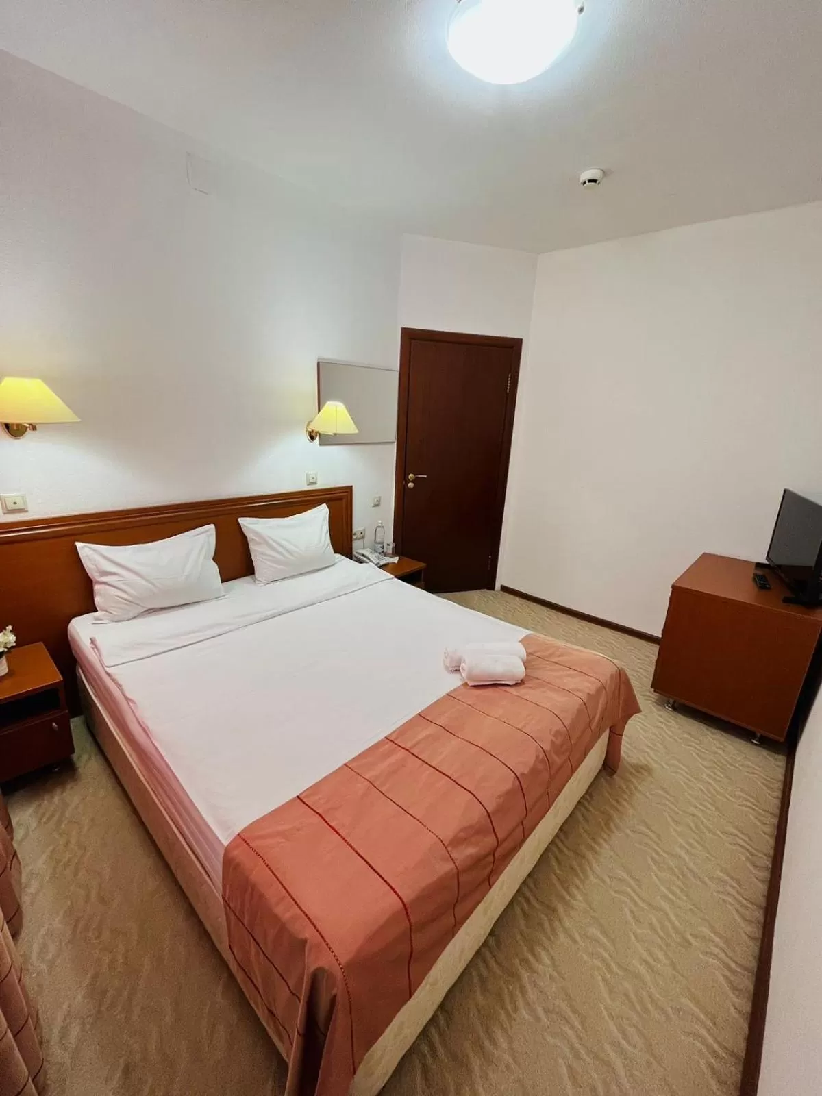 Bedroom, Bed in Tengri Hotel