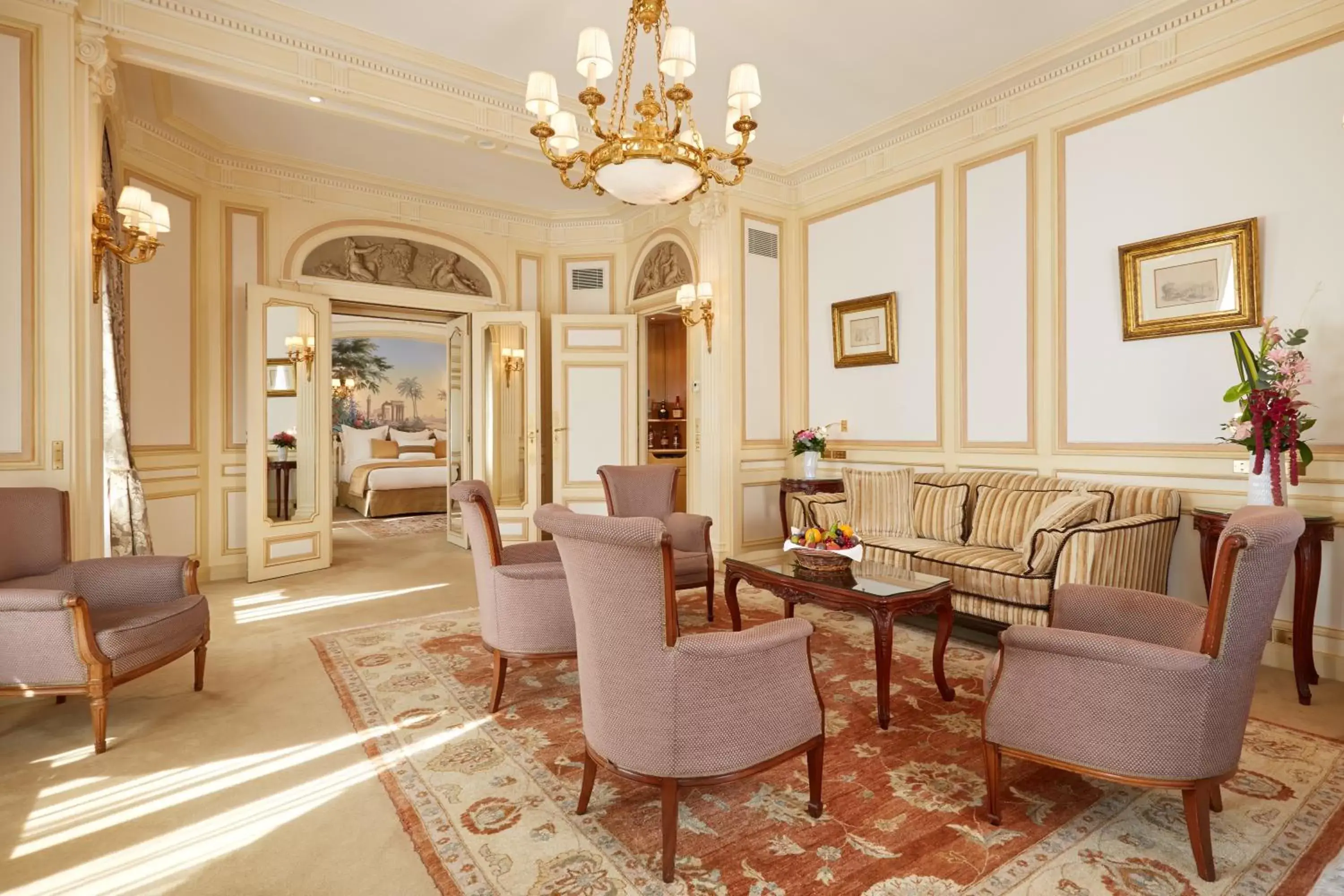 Photo of the whole room, Seating Area in Hôtel Raphael