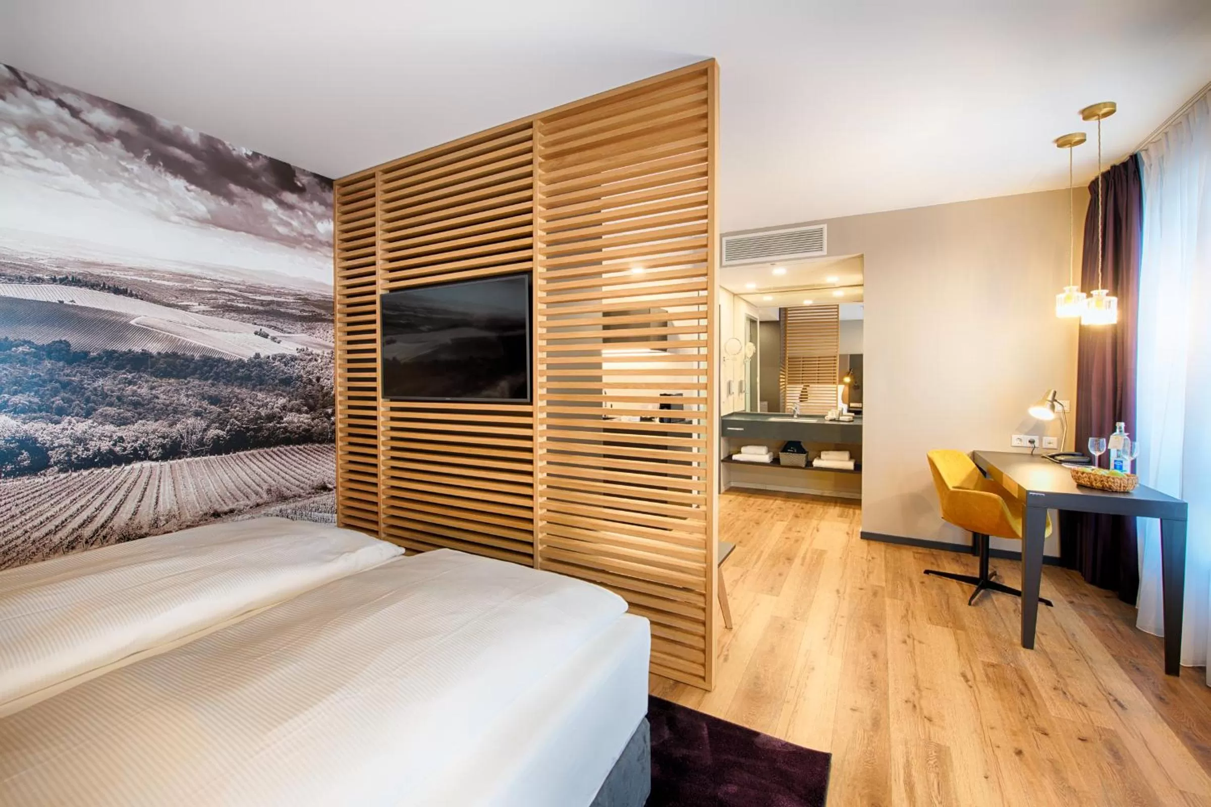 TV and multimedia, Bed in Welcome Hotel Neckarsulm
