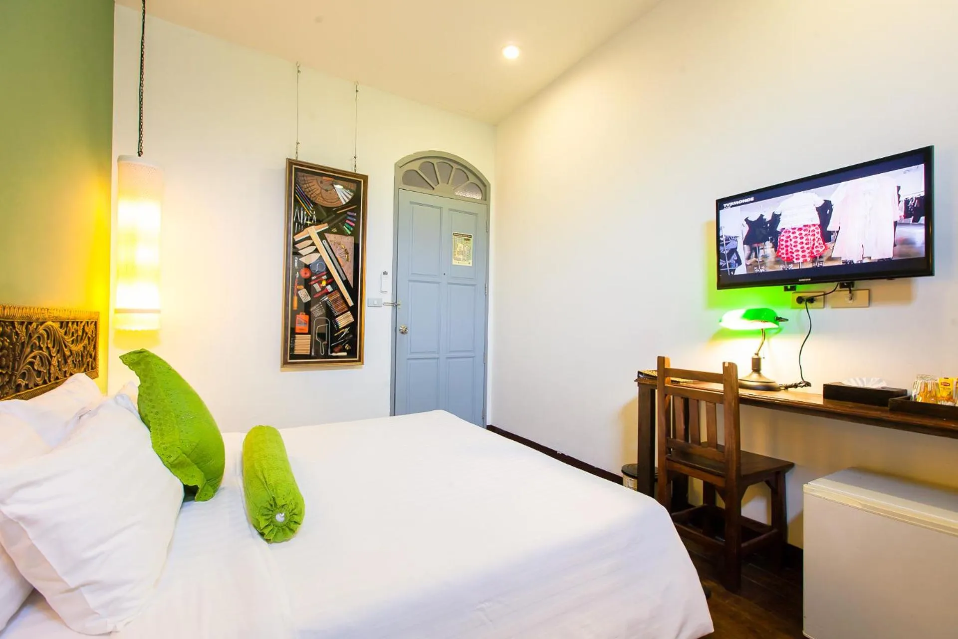 TV and multimedia, Bed in The Memory at On On Hotel