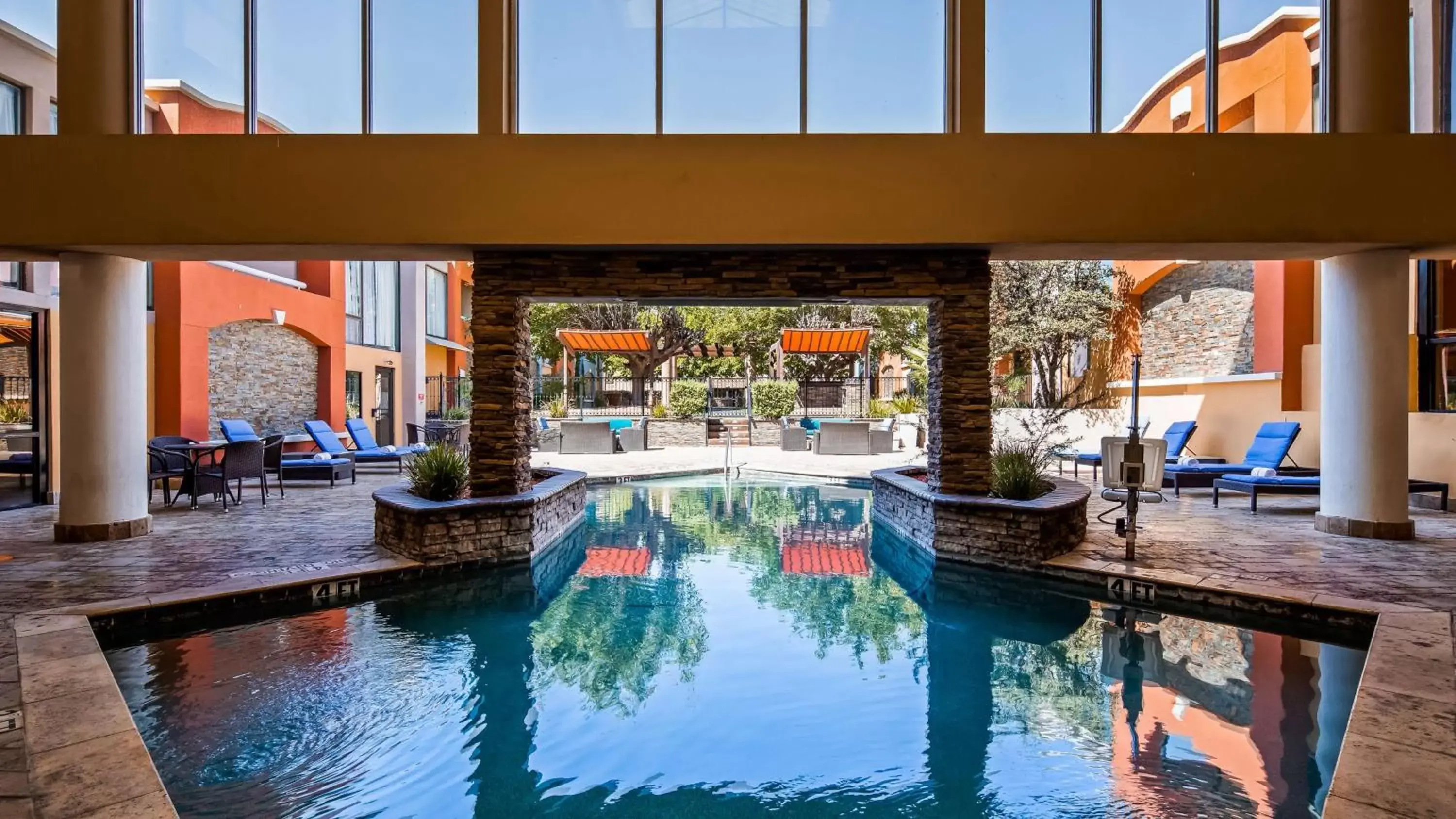 On site, Swimming Pool in Best Western Plus El Paso Airport Hotel & Conference Center