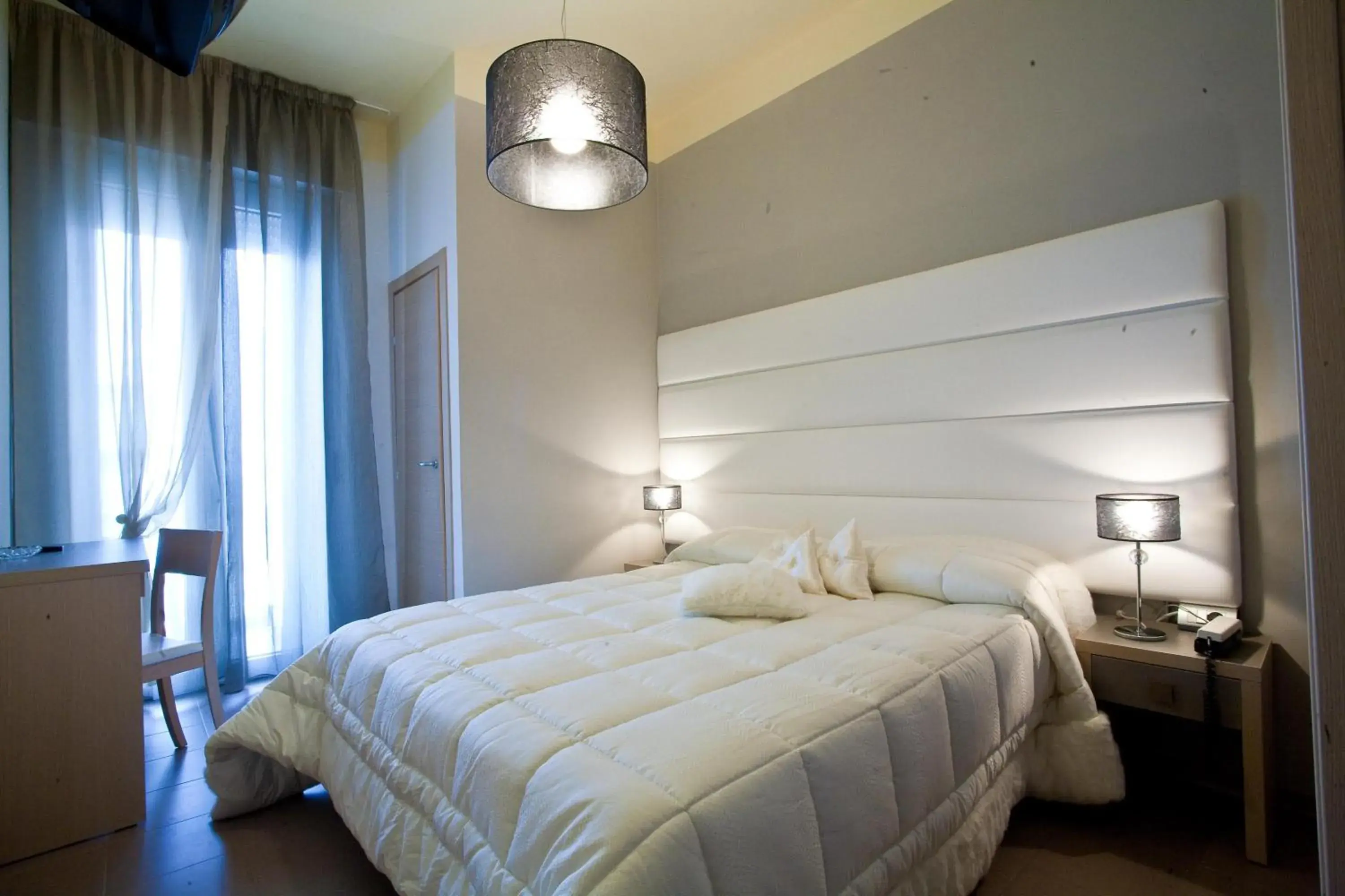 Bedroom, Bed in Hotel Villa Paola