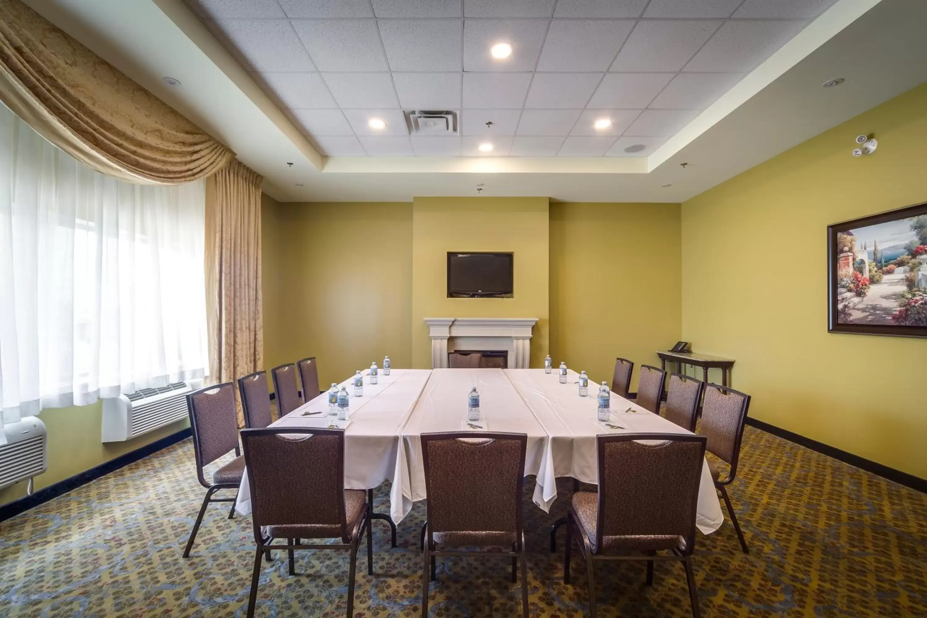 Banquet/Function facilities in Monte Carlo Inn & Suites Downtown Markham