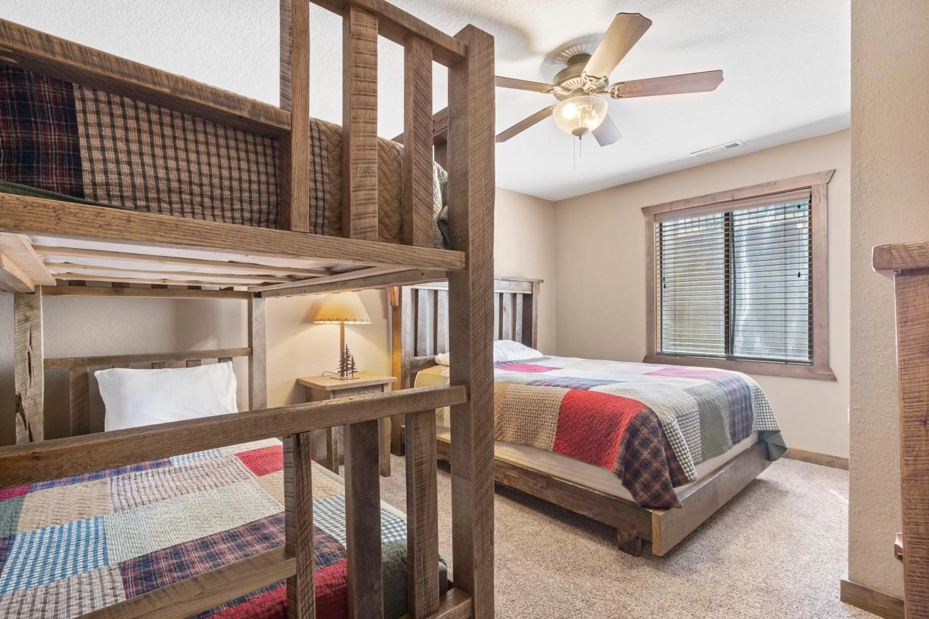 Bedroom, Bed in Table Rock Resorts at Indian Point