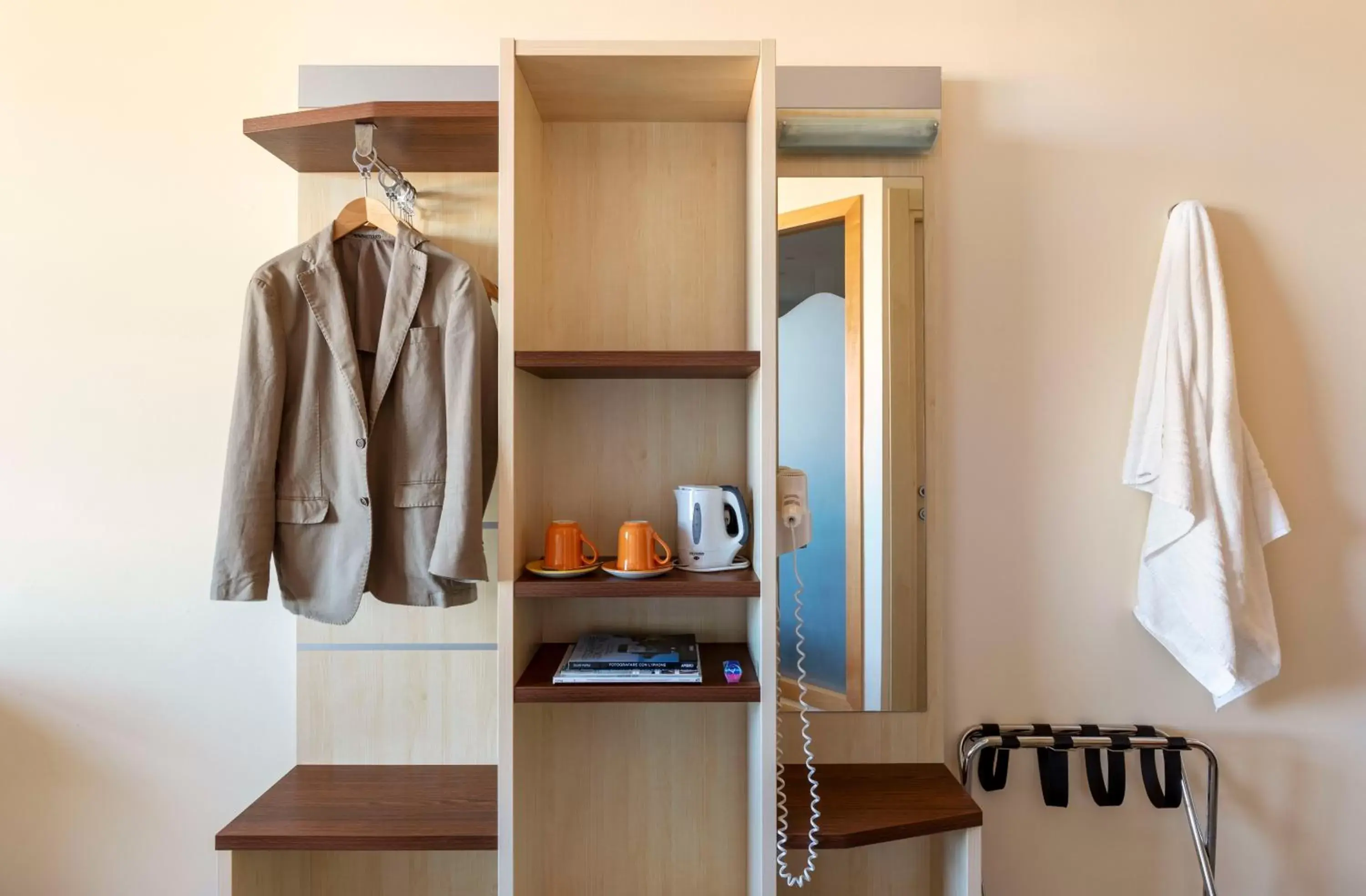 Photo of the whole room, Kitchen/Kitchenette in B&B Hotel Cherasco Langhe