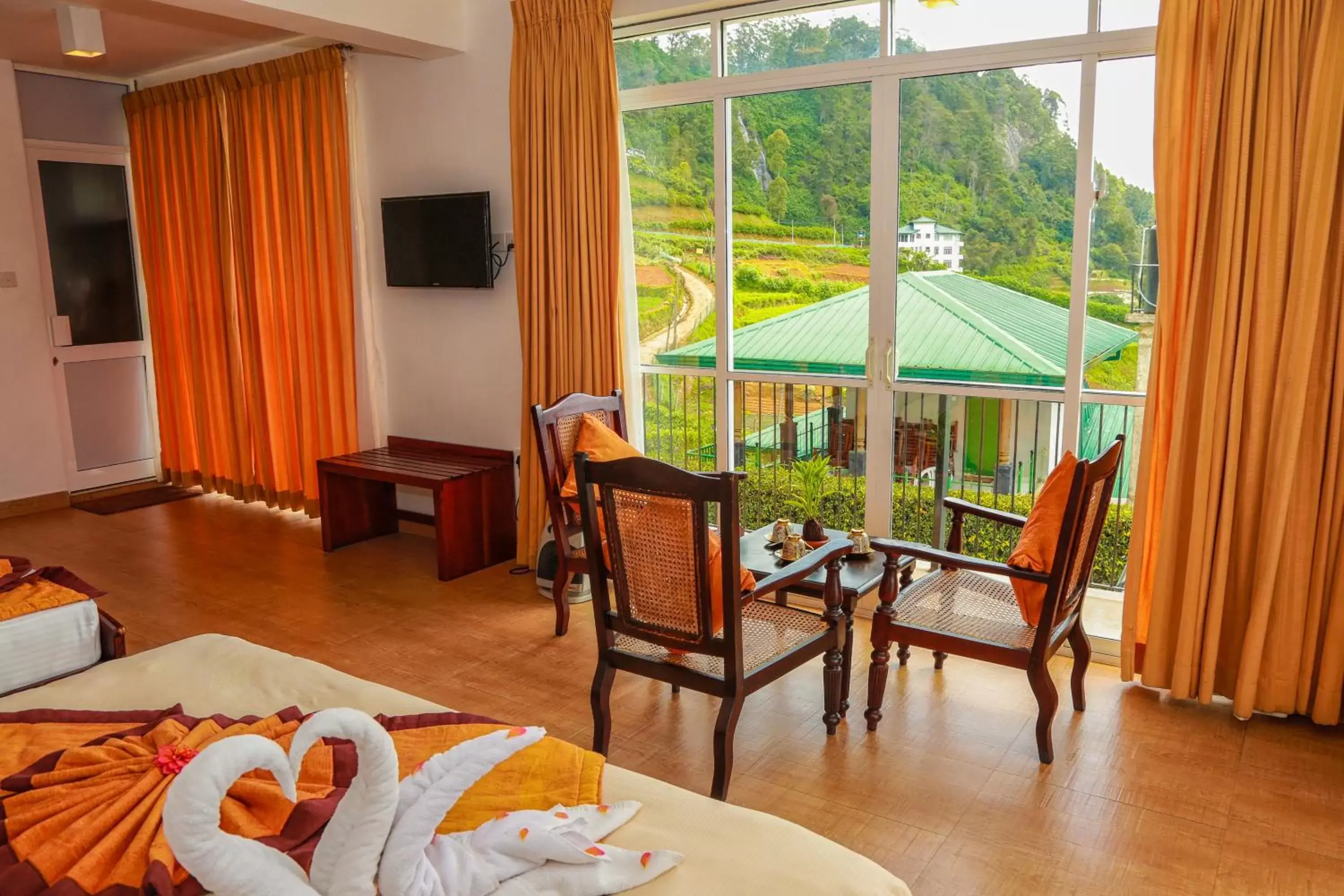 Mountain view in Oak Ray Summer Hill Breeze Mountain view in Oak Ray Summer Hill Breeze