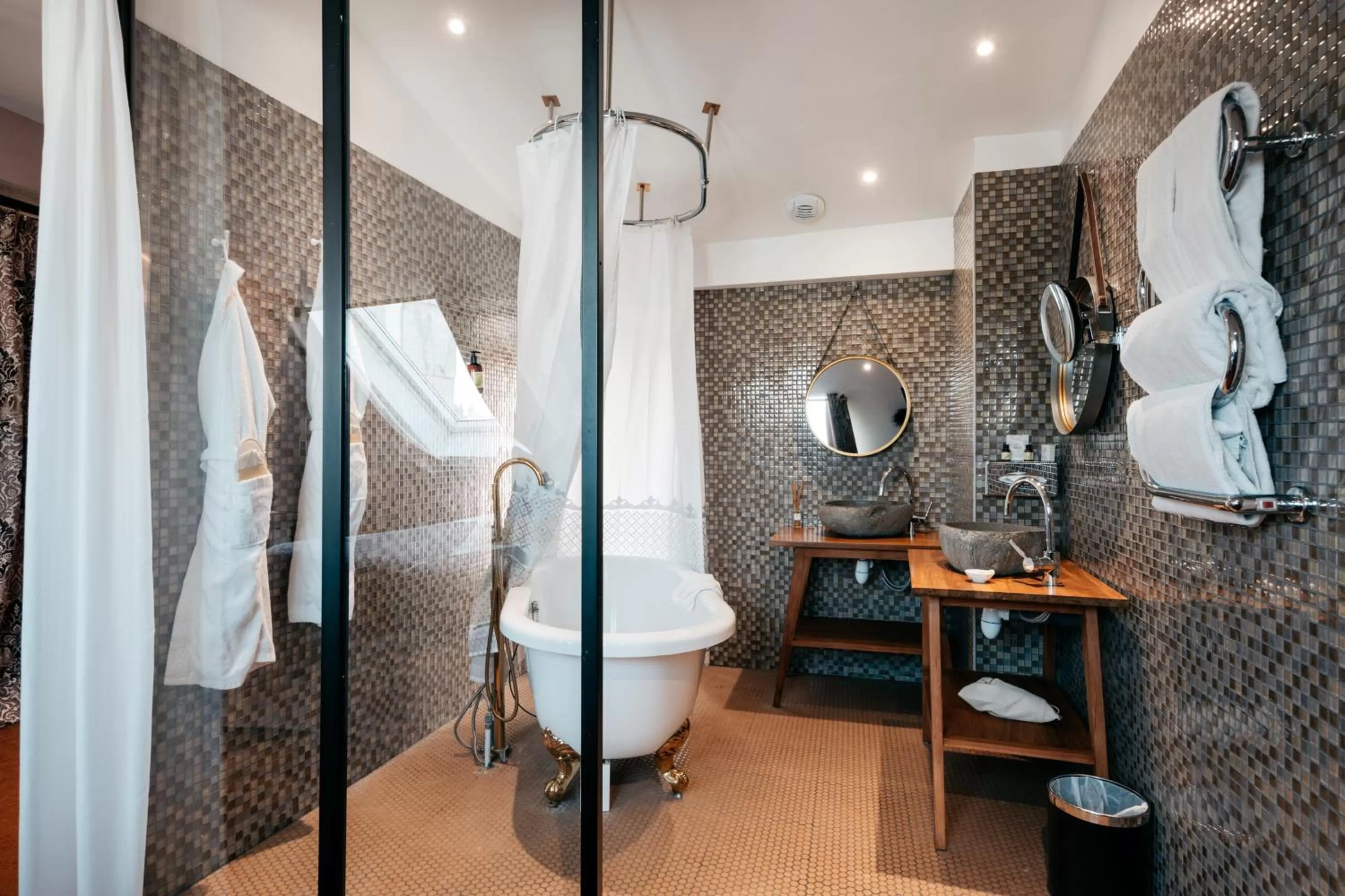 Bathroom in Le Temple De Jeanne