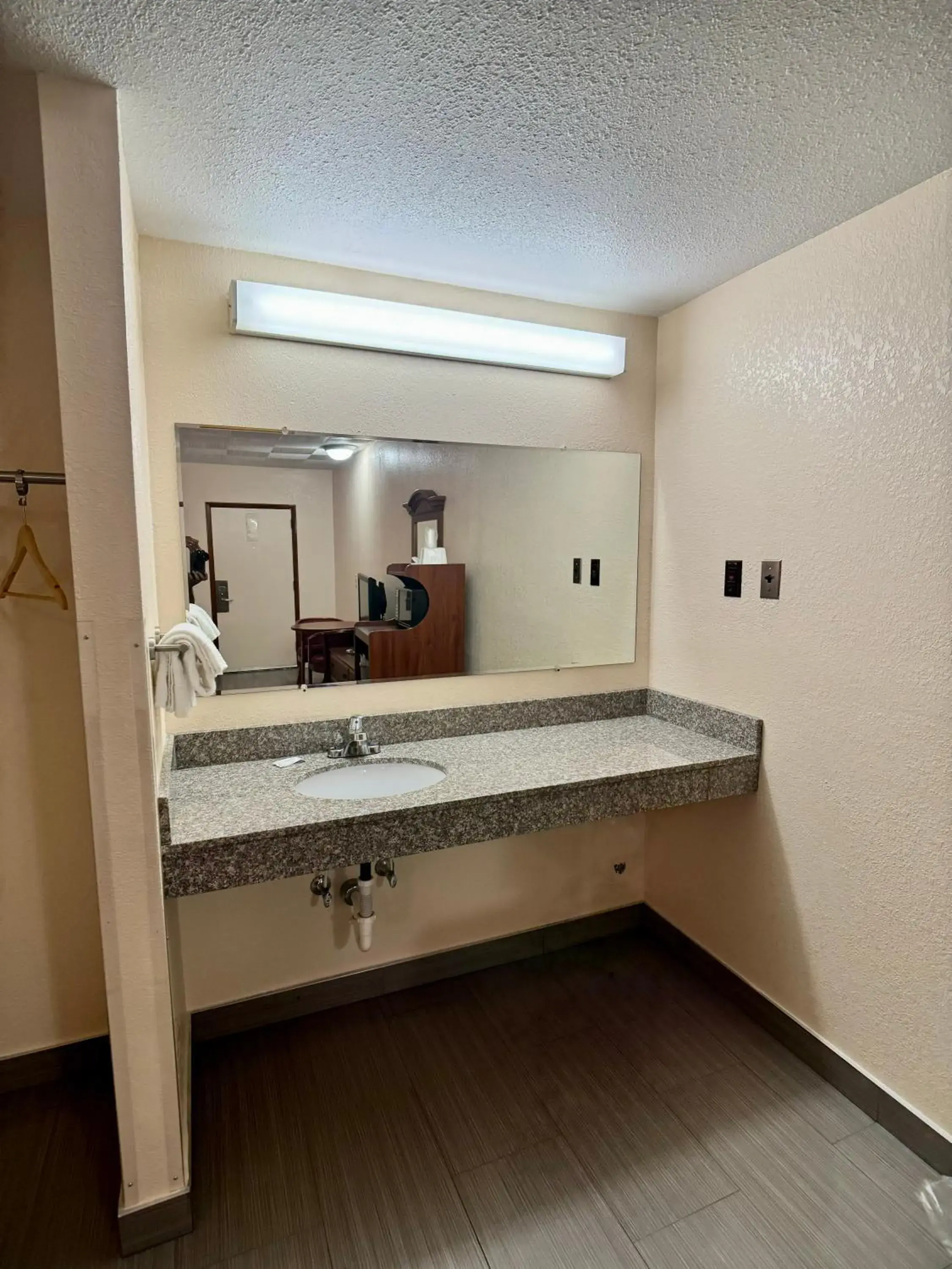 Bathroom in Knights Inn Galax