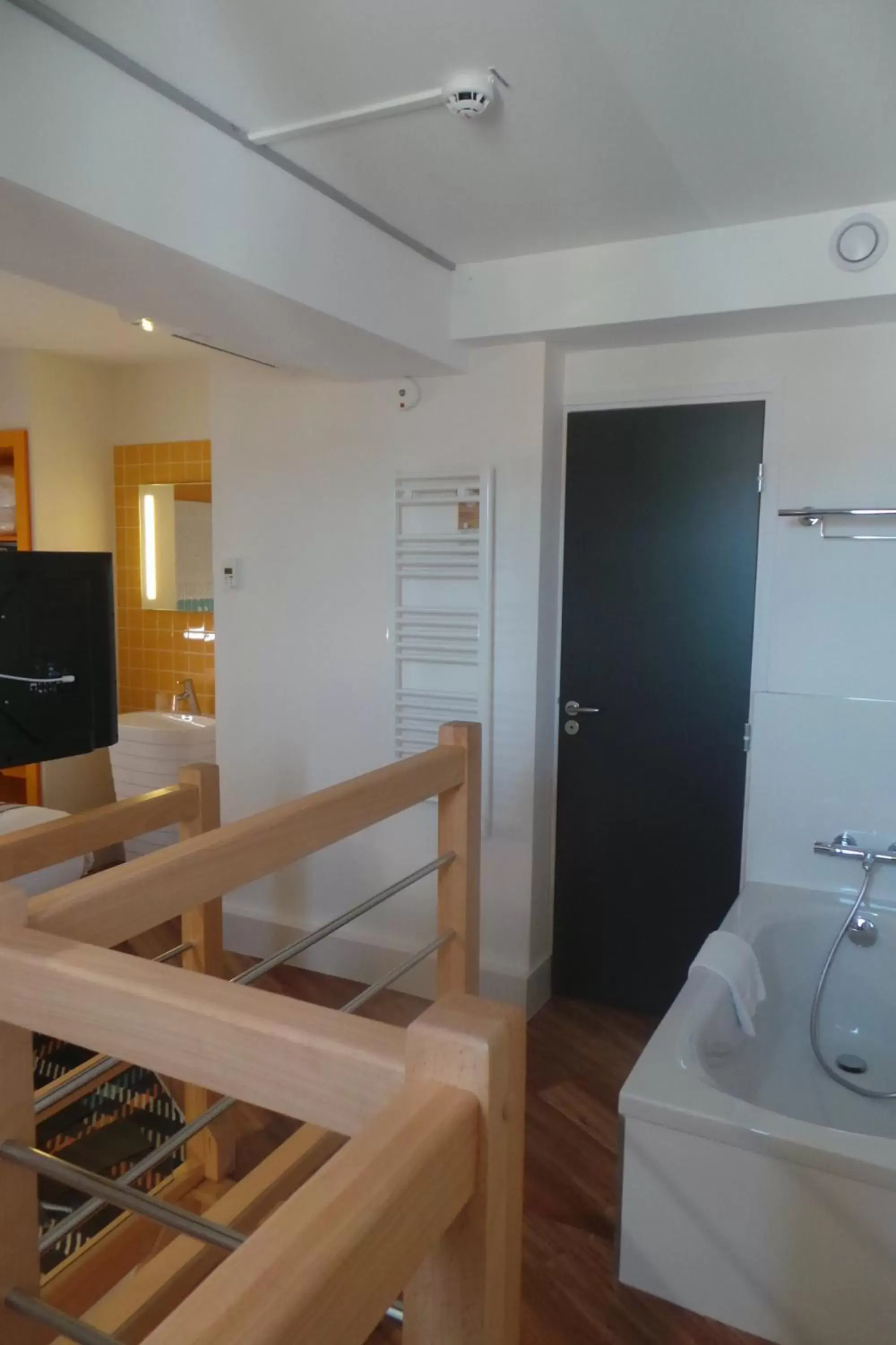 Photo of the whole room, Bathroom in ibis Styles Deauville Centre