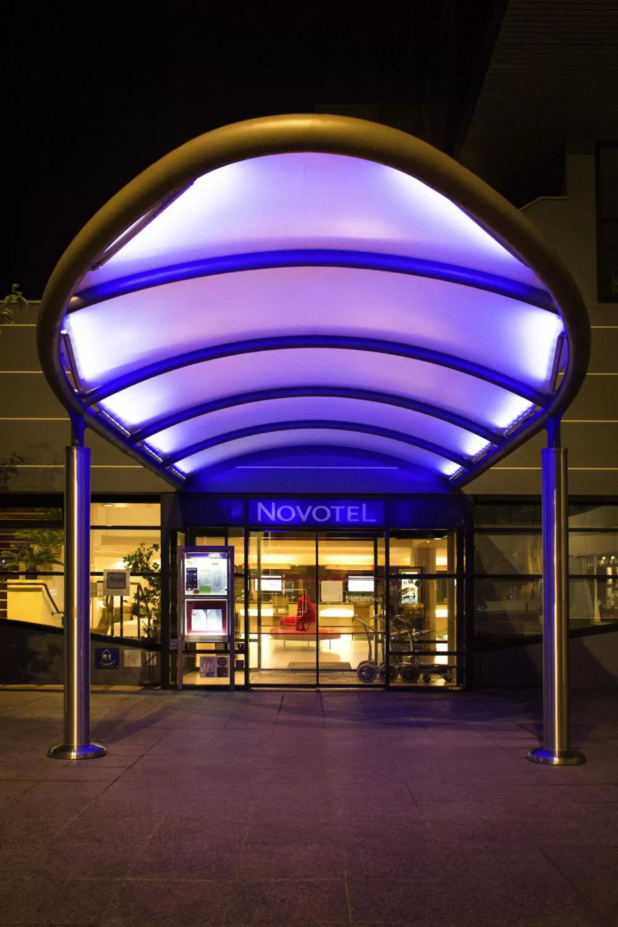 Facade/entrance in Novotel Annecy Centre Atria