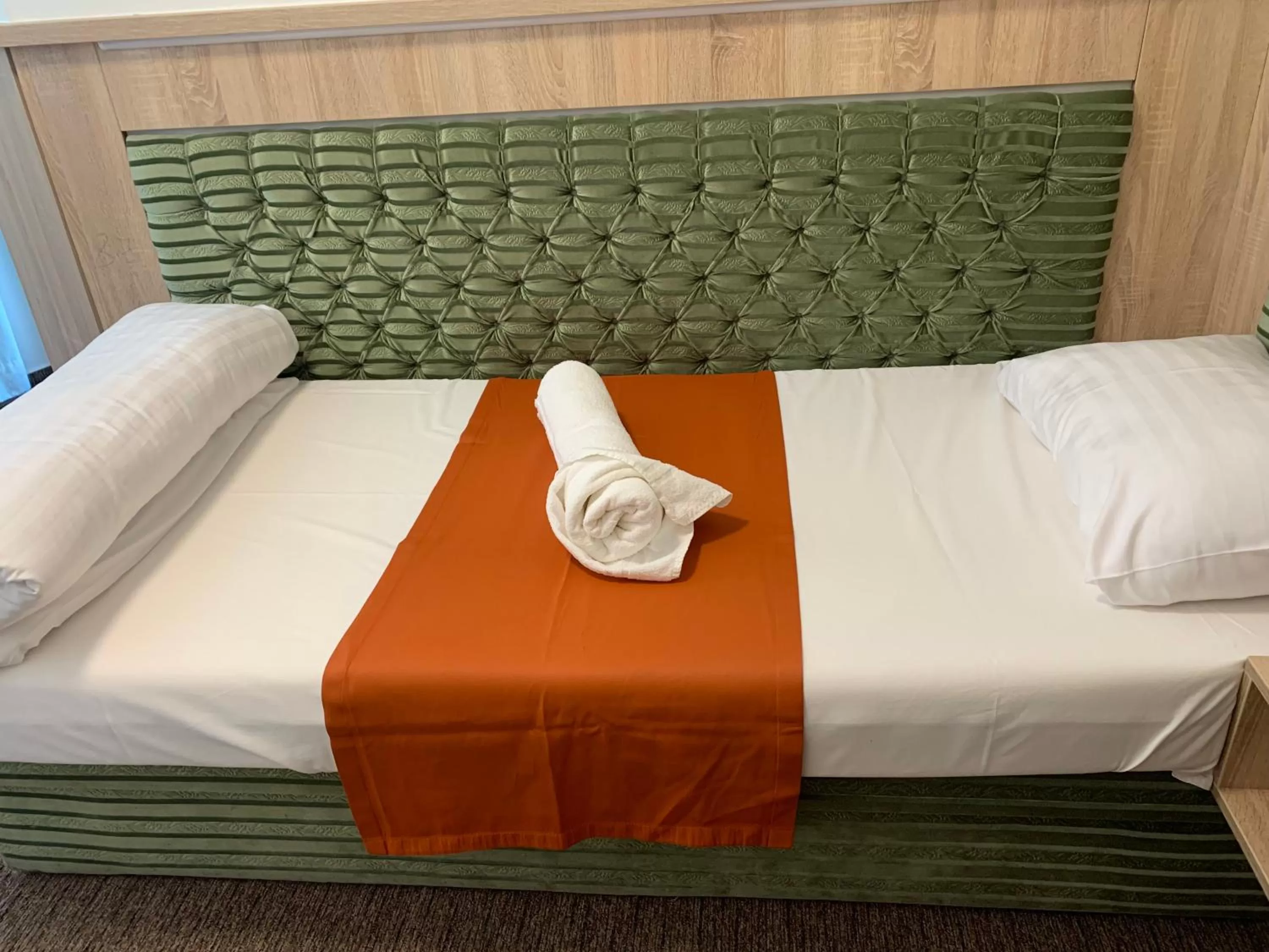 Bed in Várfal Wellness Panzió