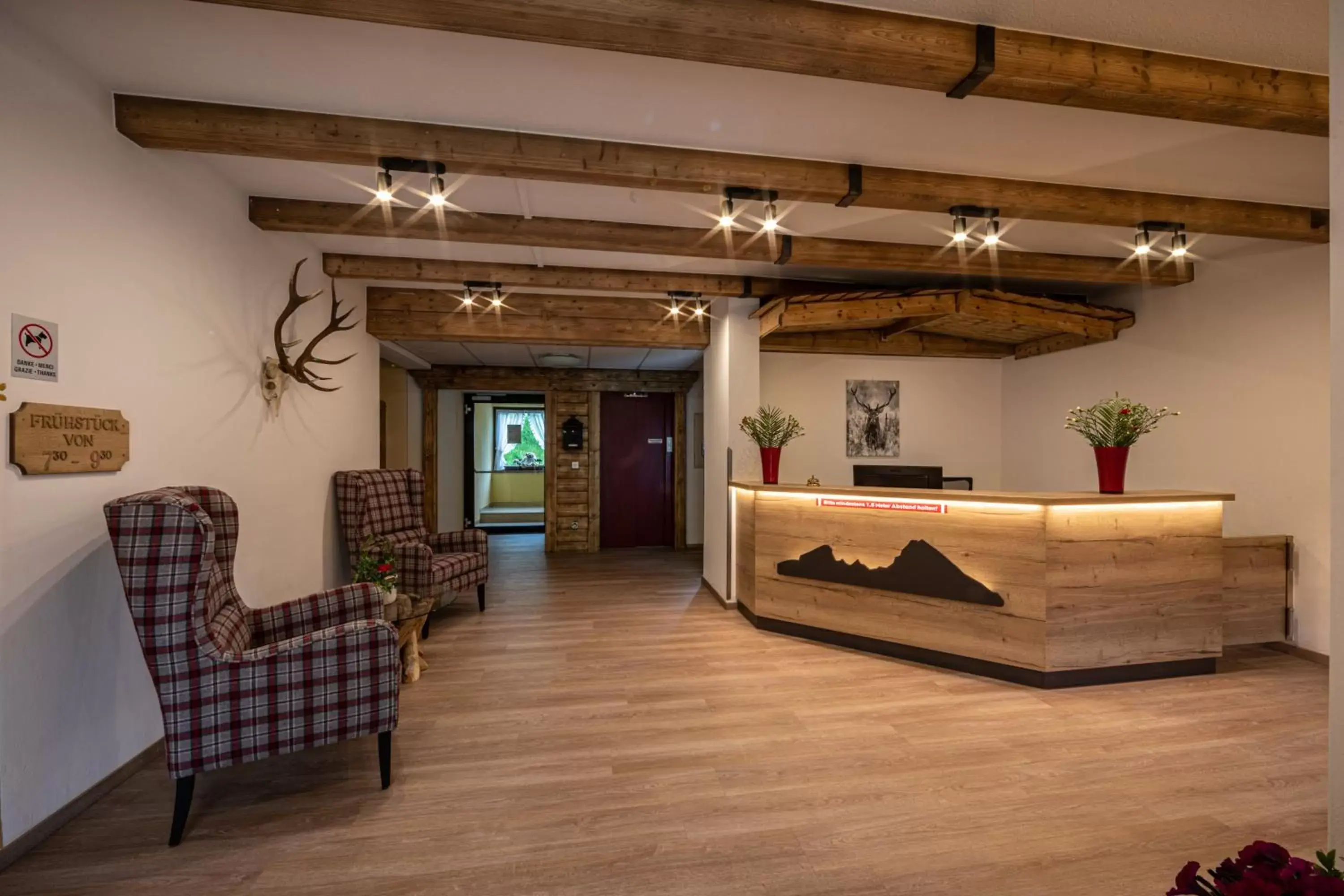 Lobby/Reception in Alpenhotel Brennerbascht