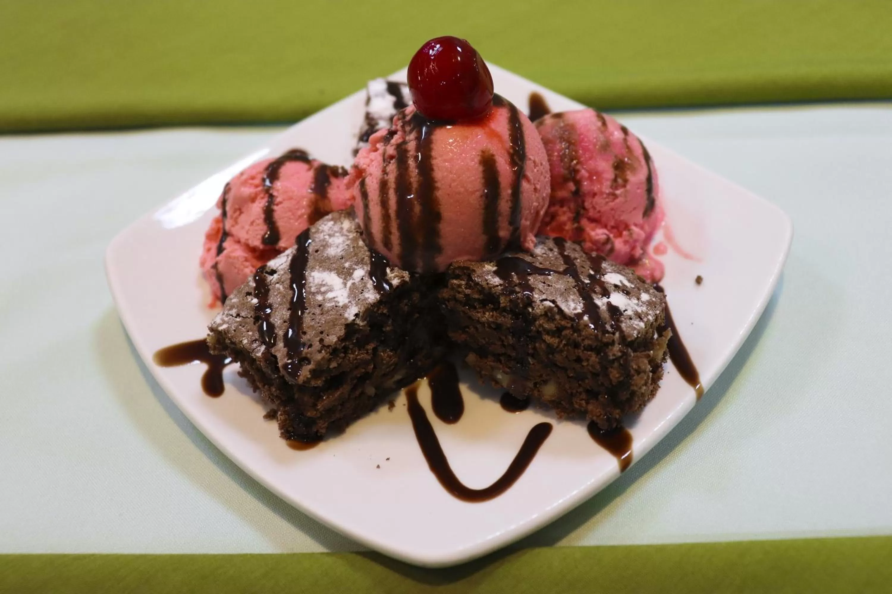 Restaurant/places to eat, Food in Hotel Puerta del Sol