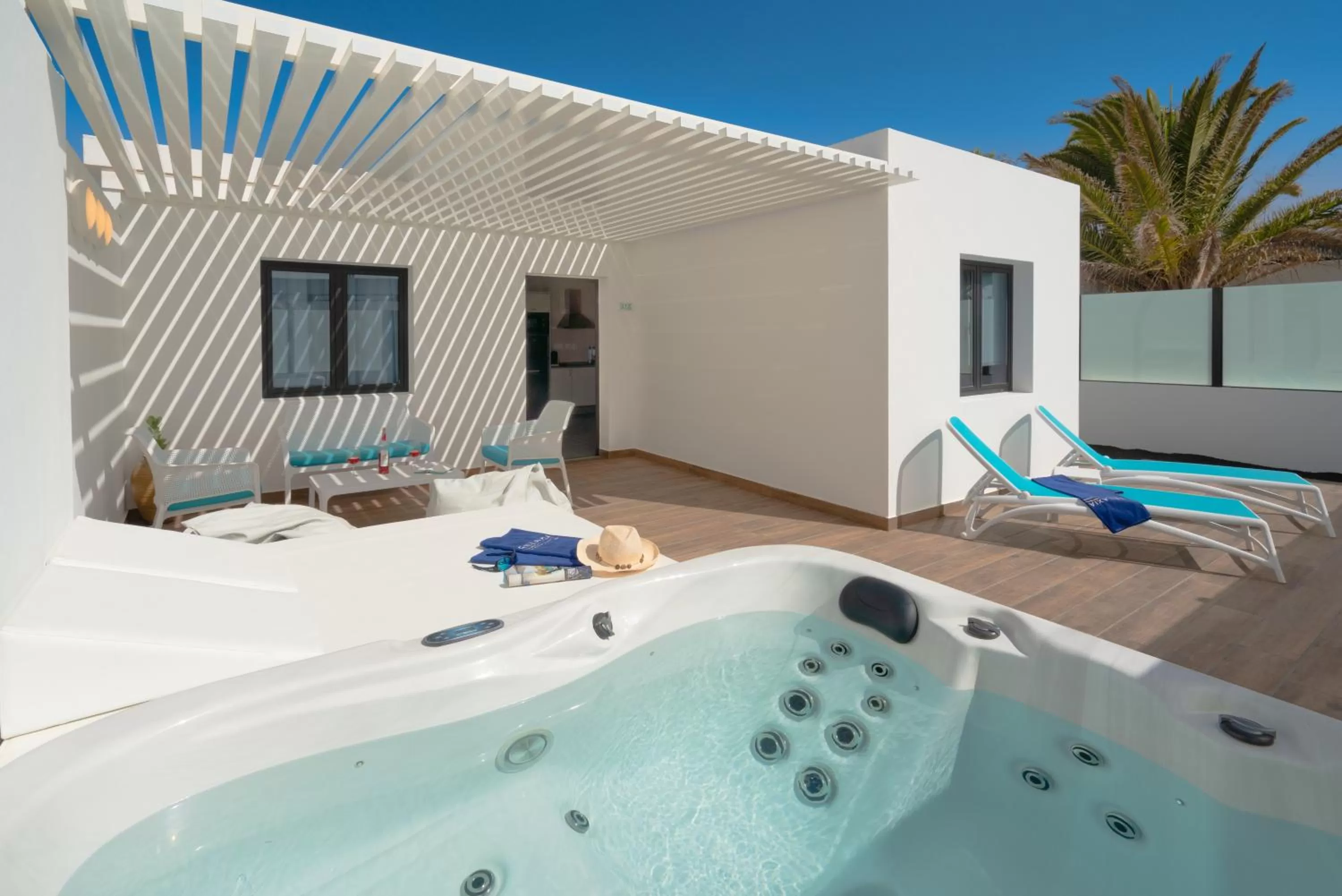 Activities in Relaxia Lanzasur Club - Aqualava Water Park