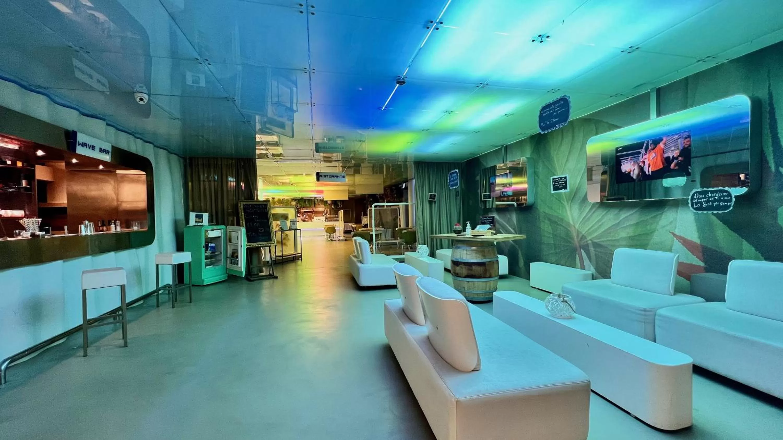 Lounge or bar in San Ranieri Hotel