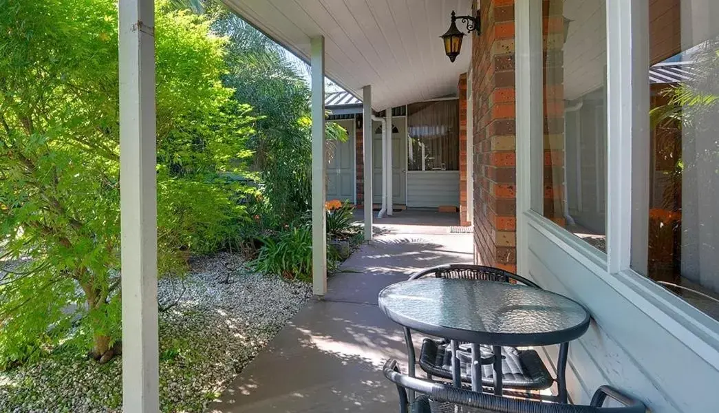 Balcony/Terrace, Patio/Outdoor Area in Cedar Lodge Motel