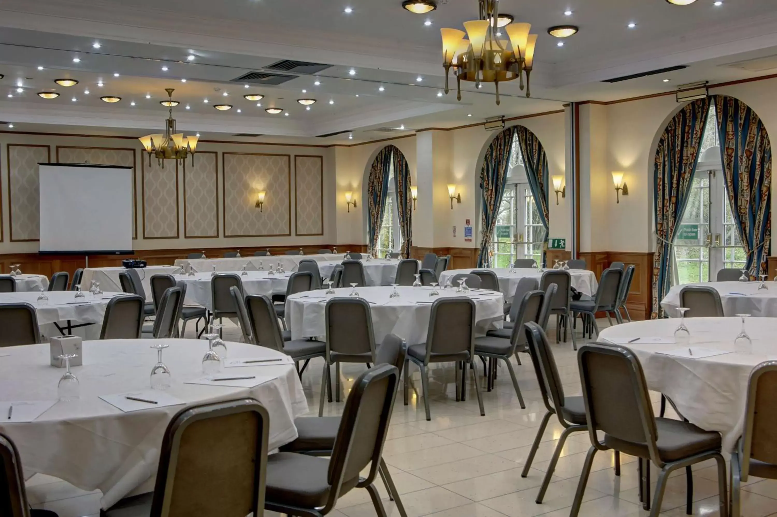 On site, Restaurant/Places to Eat in Quorn Country Hotel