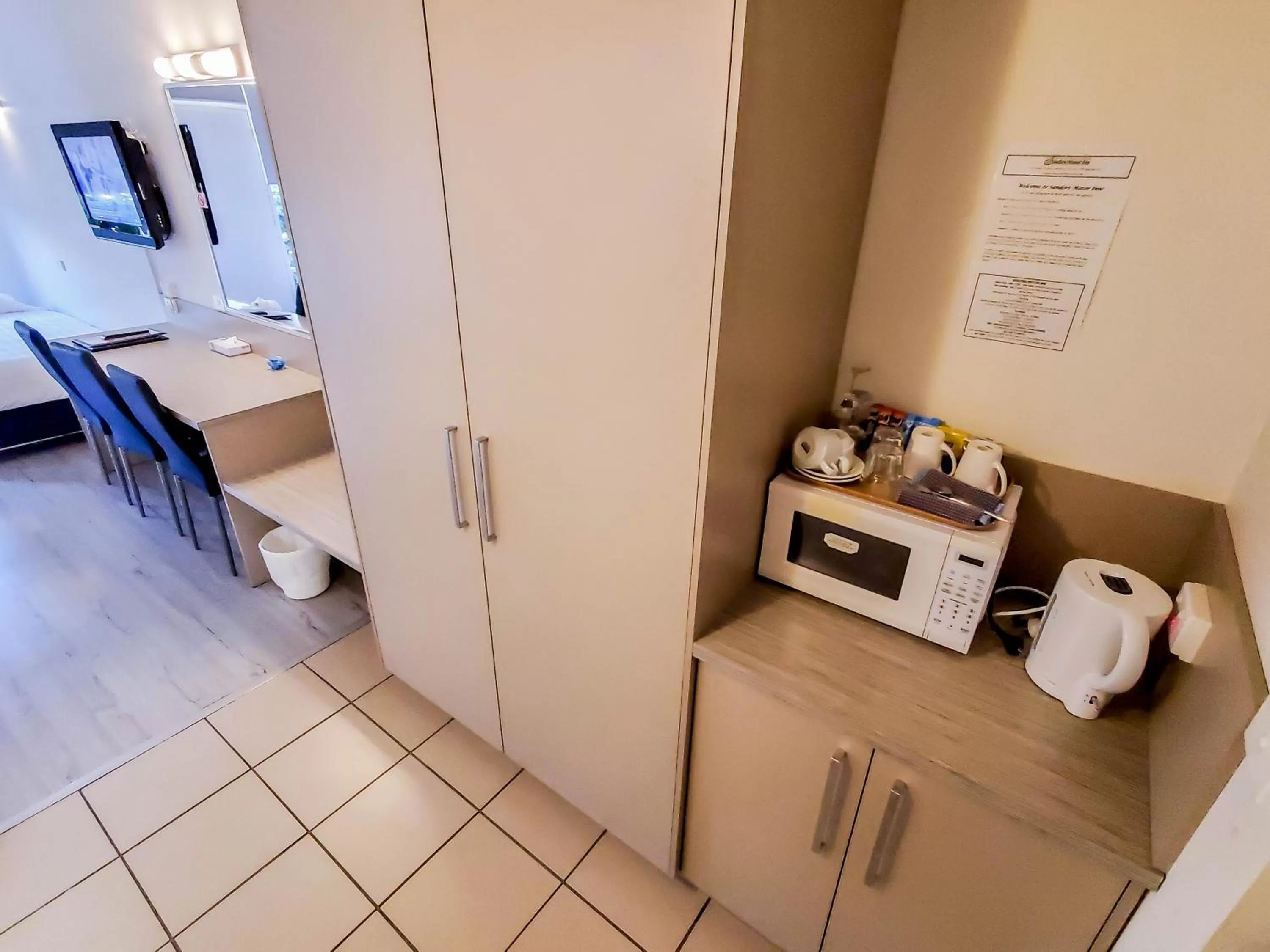 wardrobe in Sandors Motor Inn