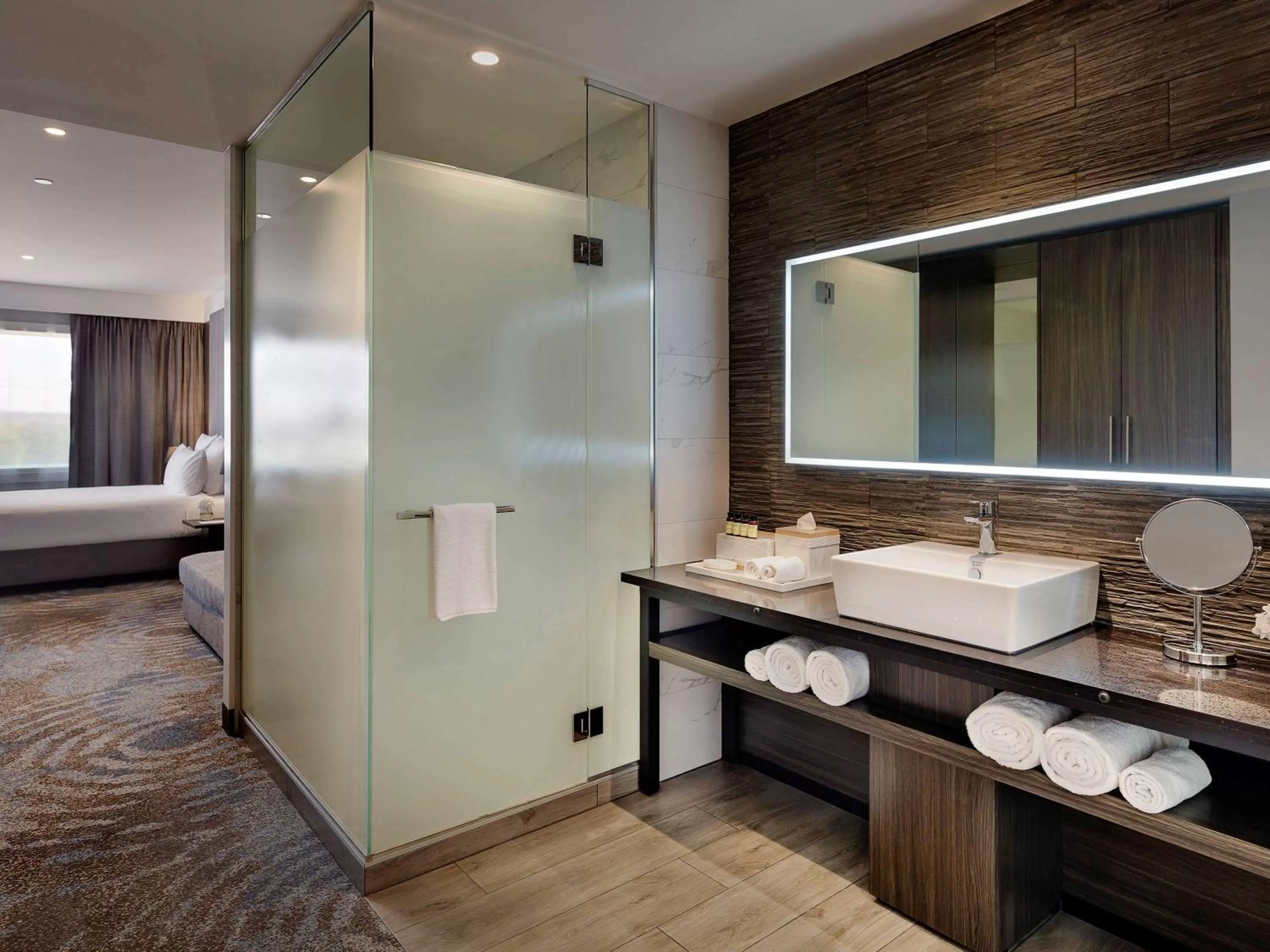 Photo of the whole room in Pullman Rotorua