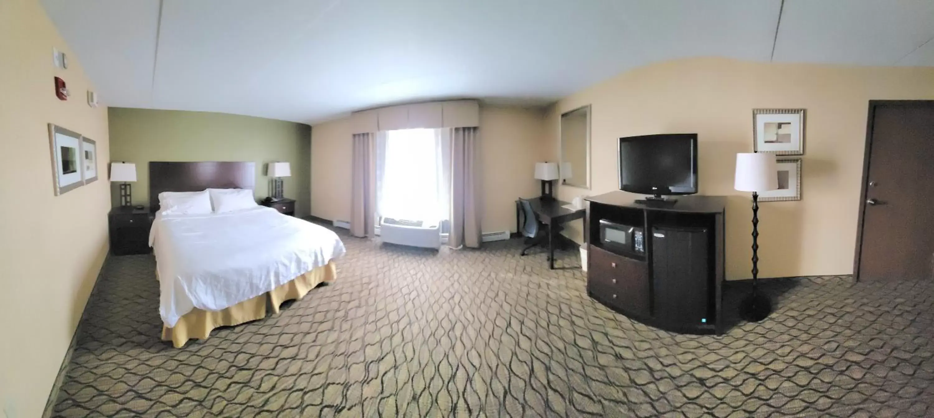 Bed in Wingate by Wyndham Kittanning Bed in Wingate by Wyndham Kittanning