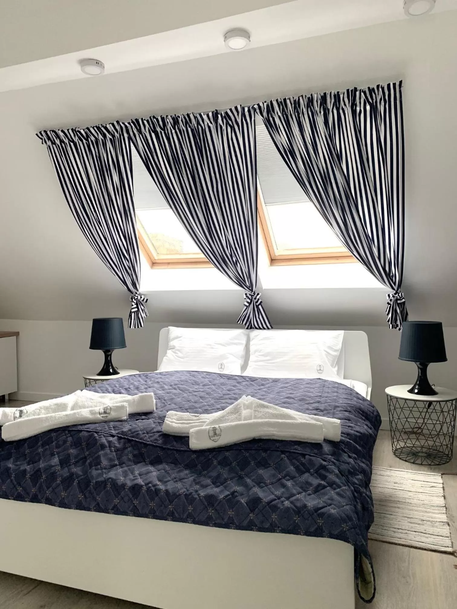 Bed in Willa 4 Pory Roku & Uznam