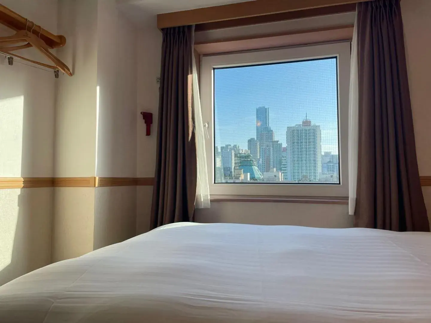 City view, Bed in Toyoko Inn Busan Seomyeon City view, Bed in Toyoko Inn Busan Seomyeon