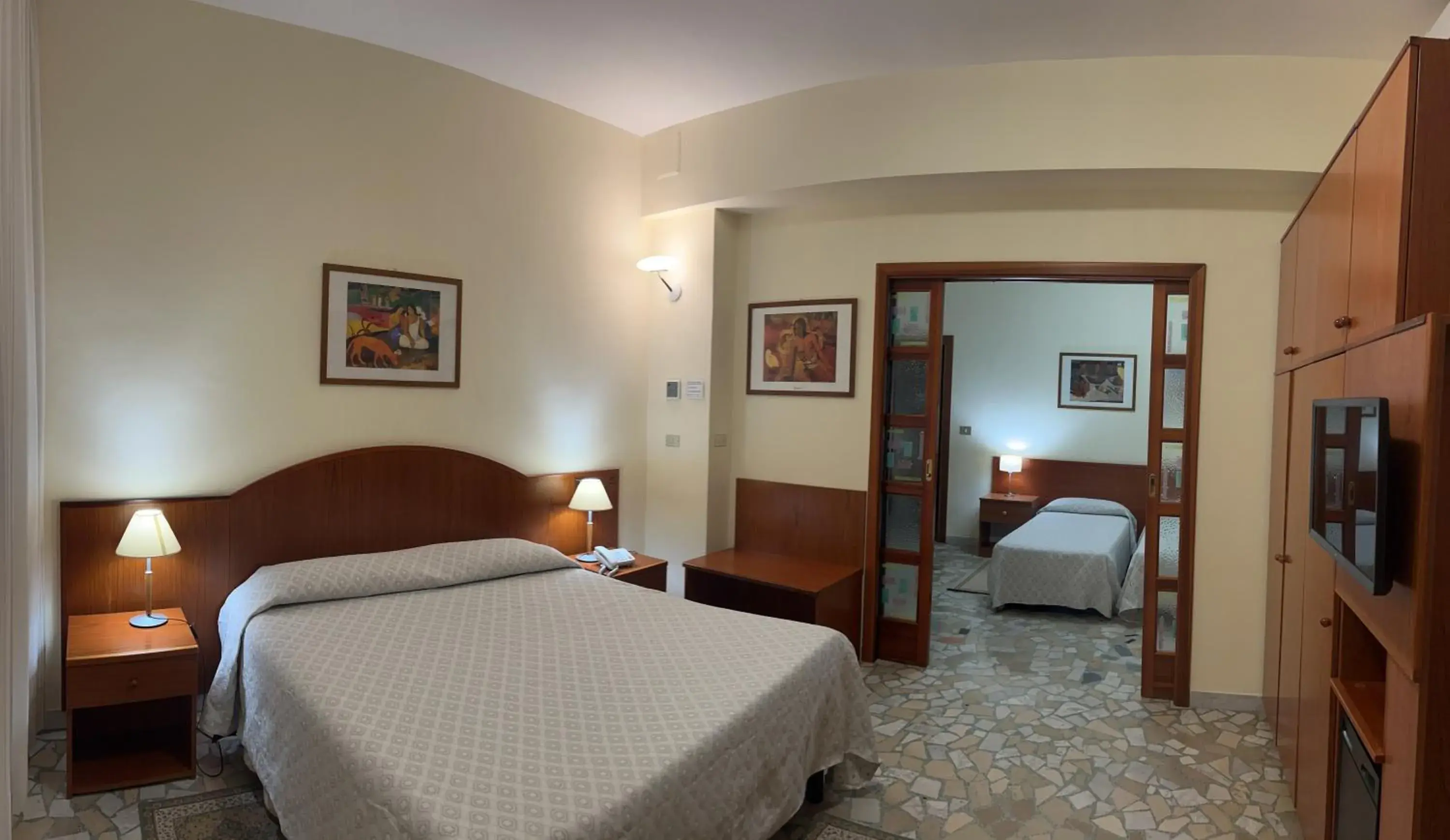 Photo of the whole room, Bed in Il Nocchiero City Hotel