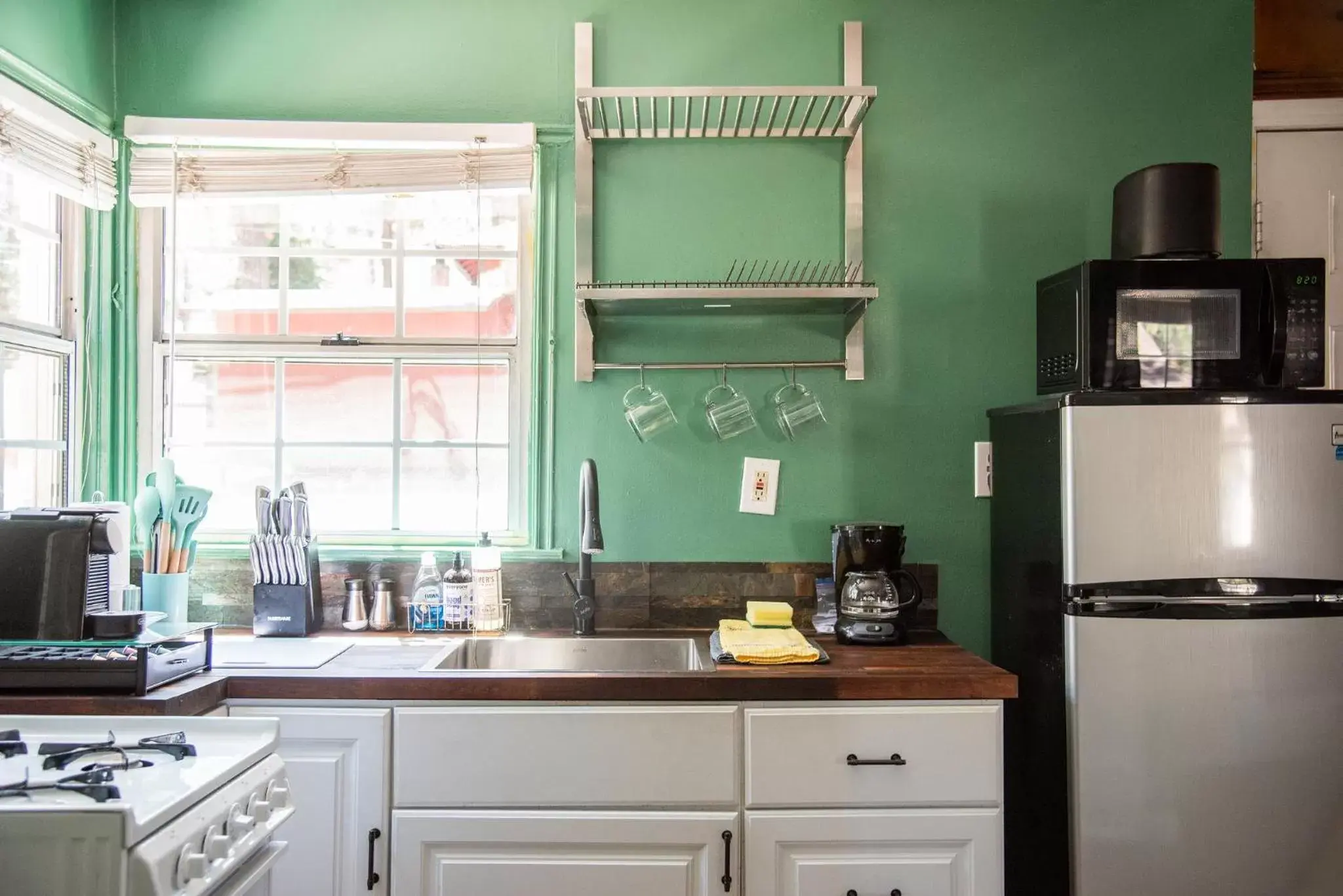 Kitchen/Kitchenette in Lakewood Cabins