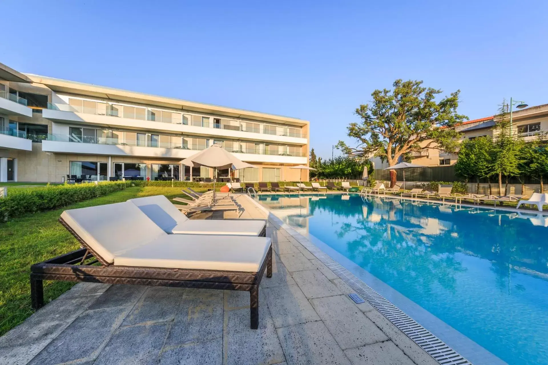 Swimming pool, Property Building in Monte Real - Hotel, Termas & Spa