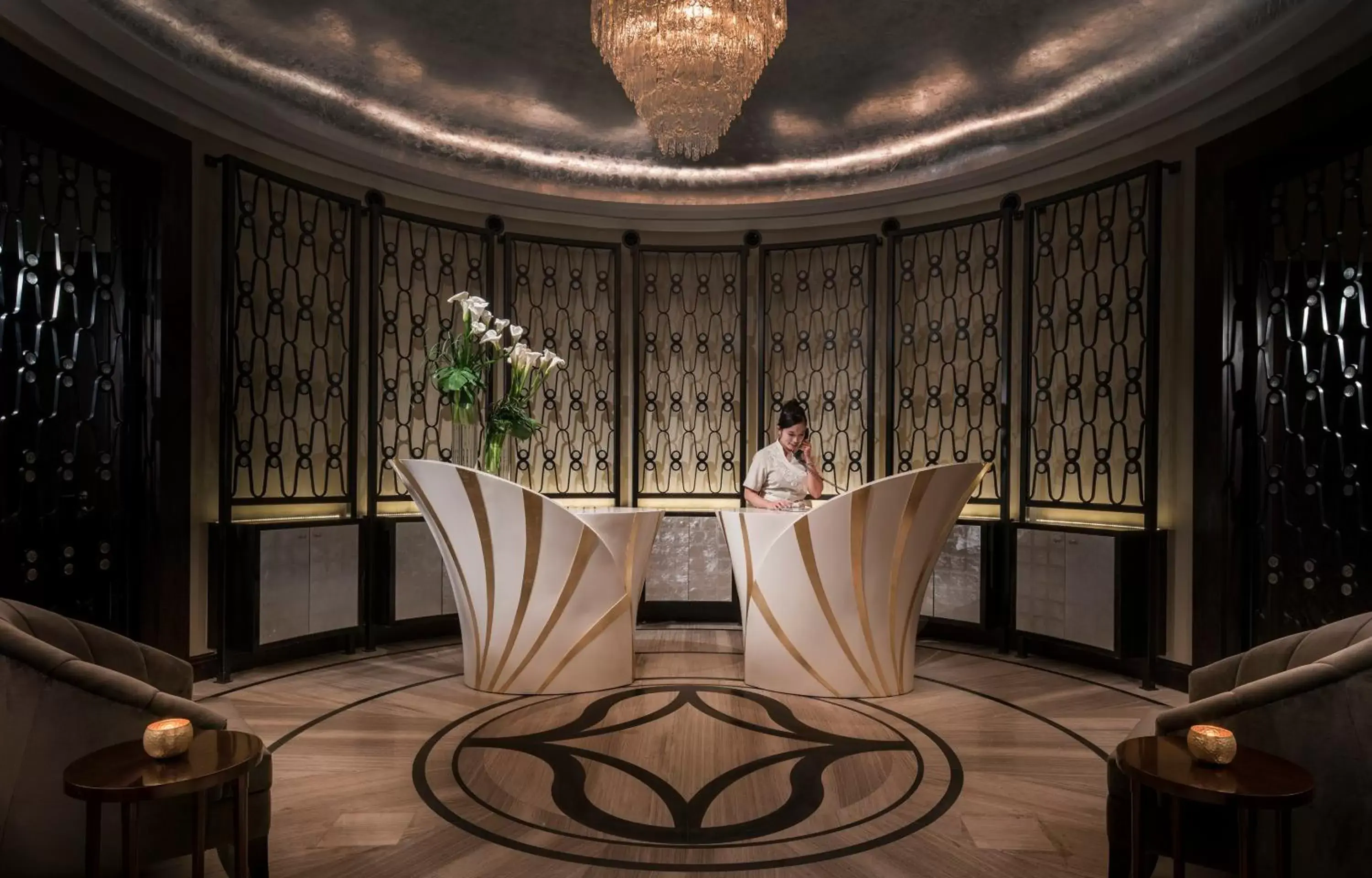 Massage, Banquet Facilities in Four Seasons Hotel Jakarta