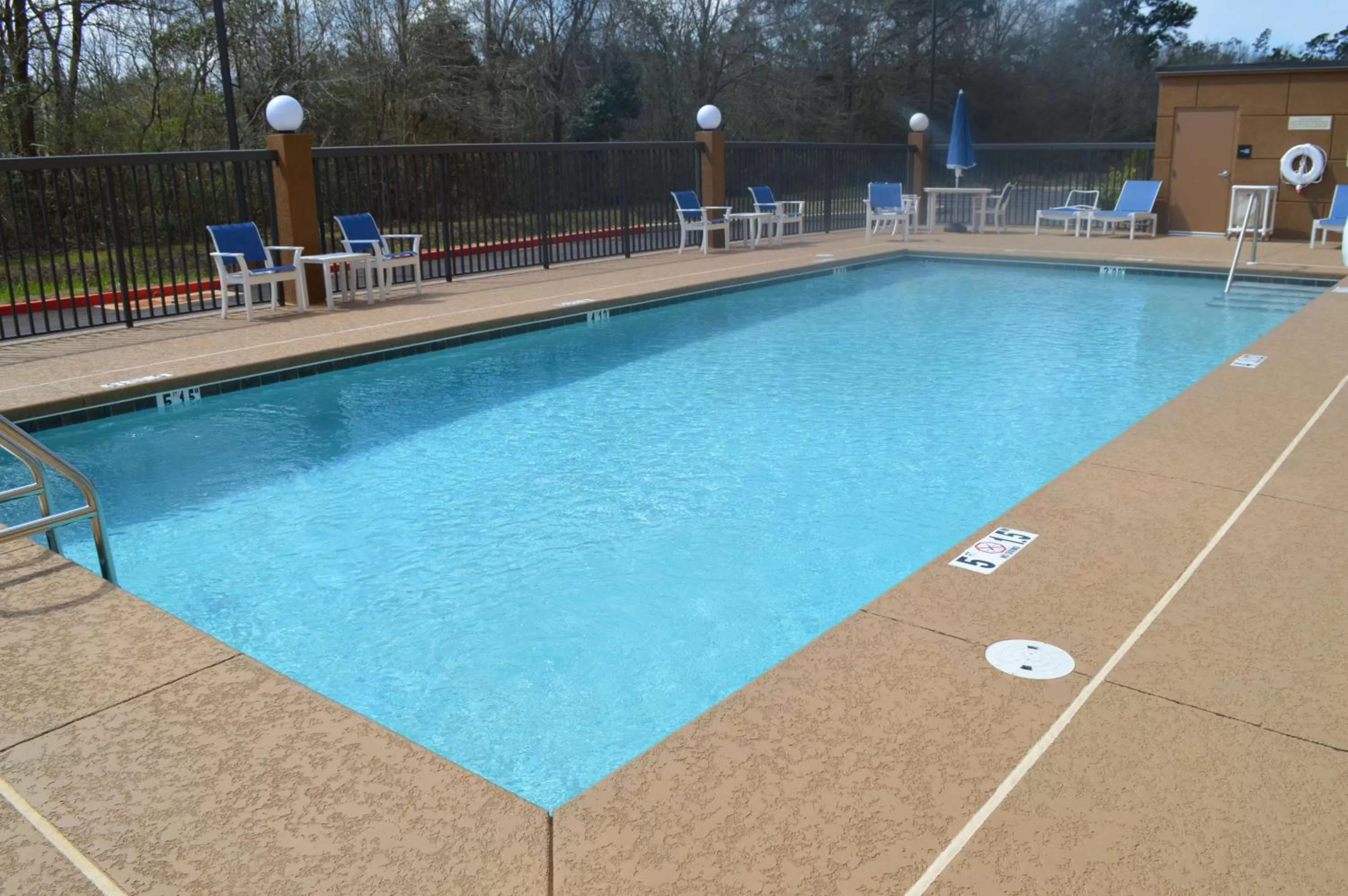 Pool view in Hampton Inn Foley