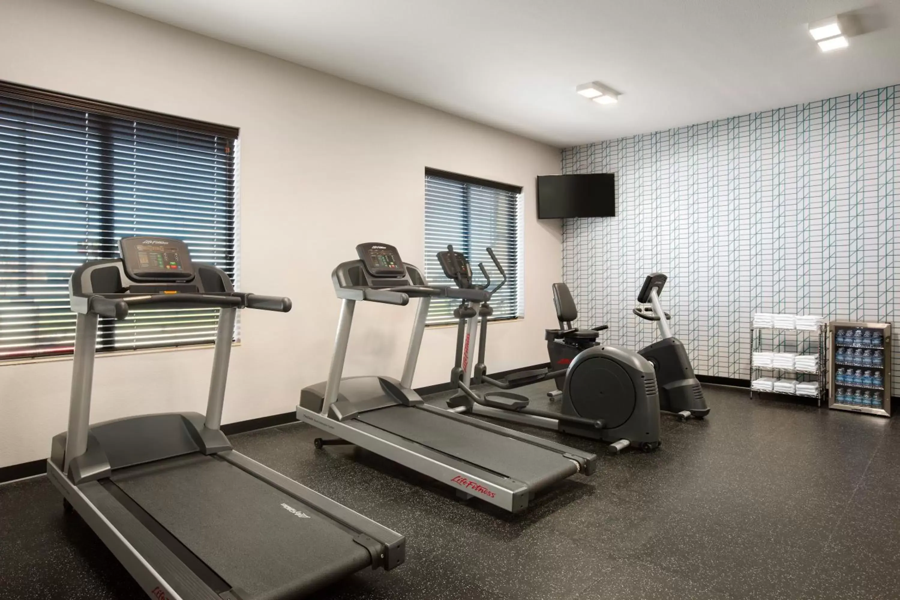 Fitness centre/facilities in Country Inn & Suites by Radisson, New Braunfels, TX Fitness centre/facilities in Country Inn & Suites by Radisson, New Braunfels, TX