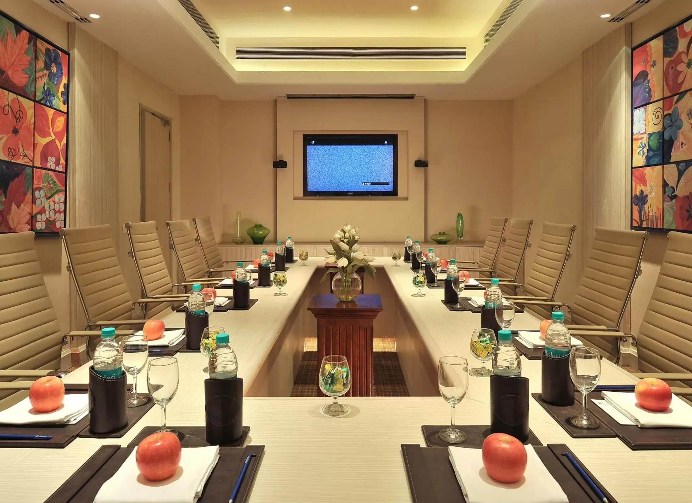 Meeting/conference room in Park Plaza Faridabad