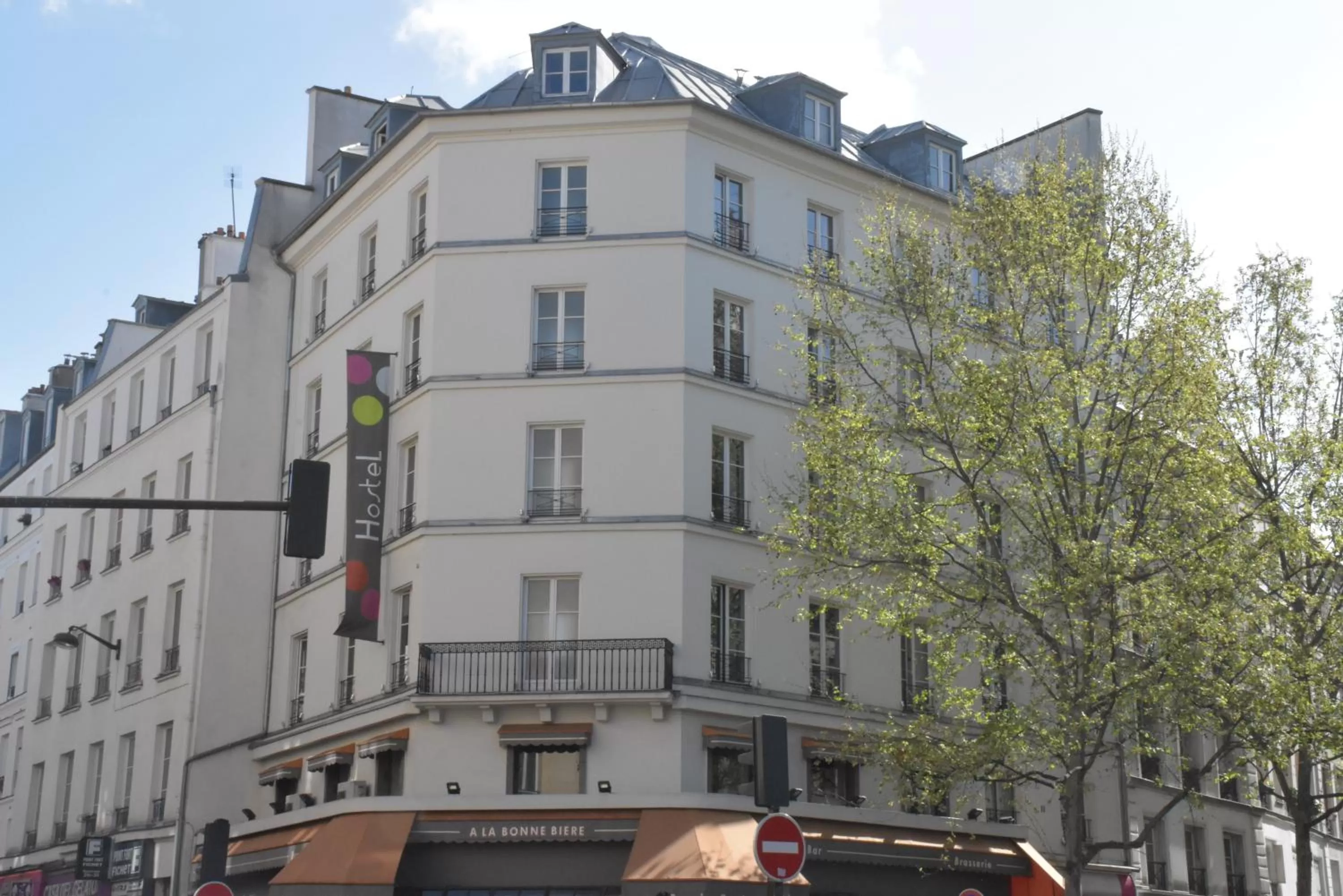 Day in Absolute Hotel Paris République