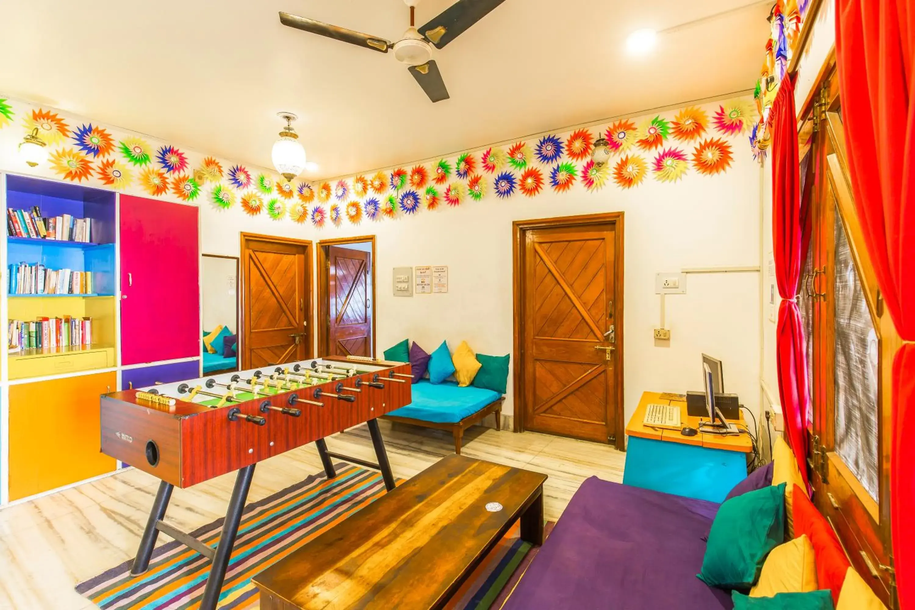 Game Room in goSTOPS Varanasi - Rooms & Dorms