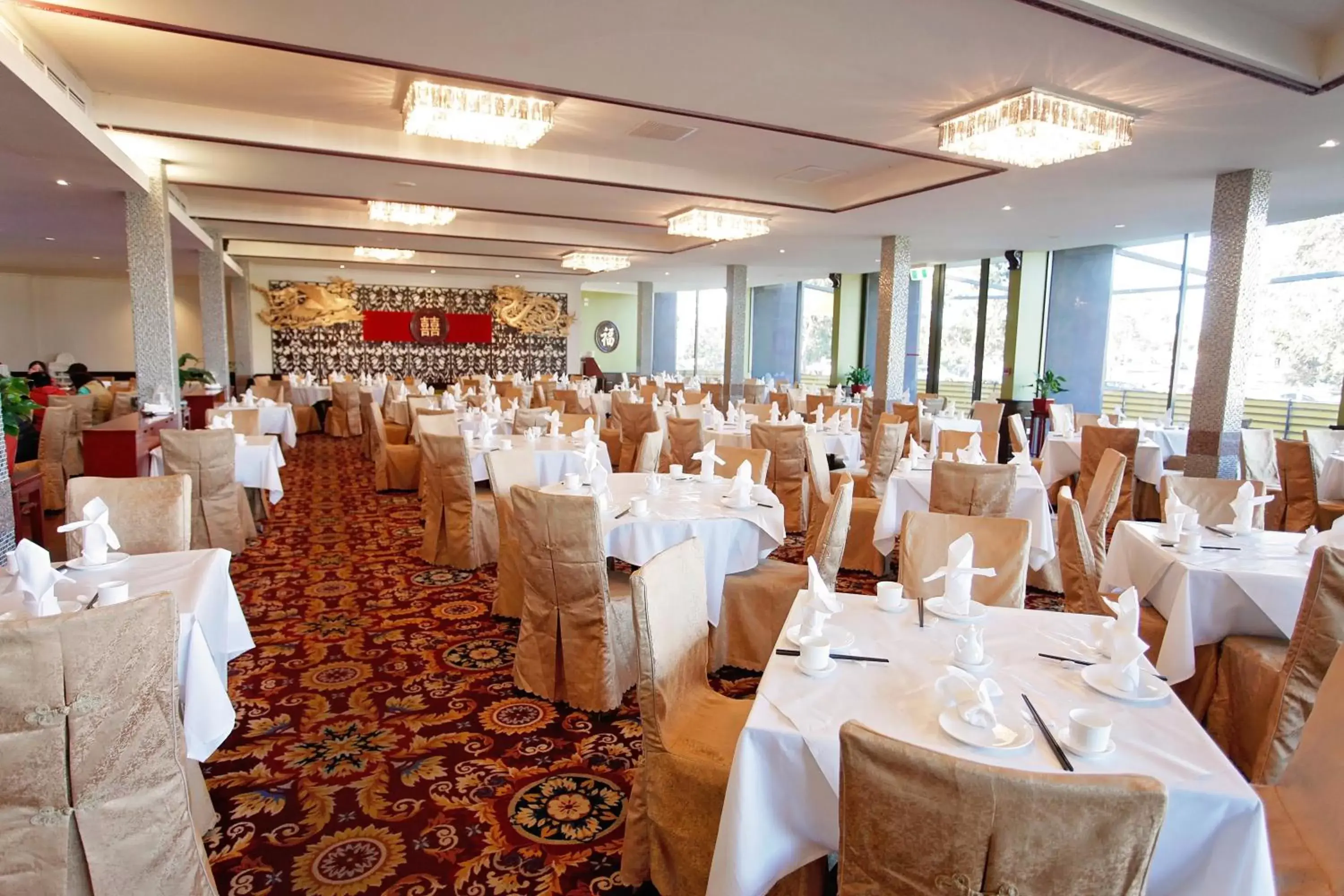 Restaurant/places to eat, Banquet Facilities in Golden Pebble Hotel